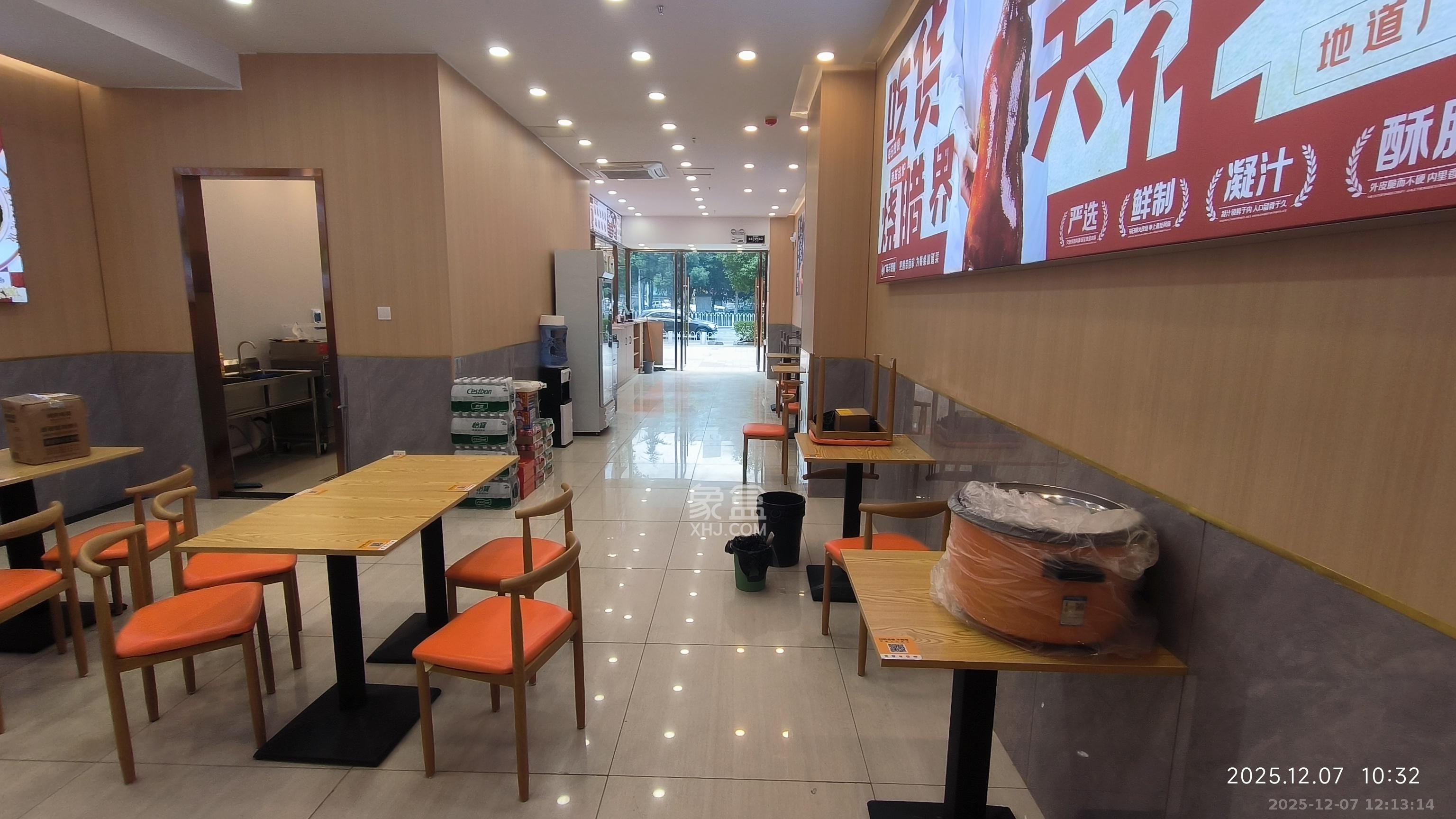 德政园   100.0㎡      6000.0元/月室内图