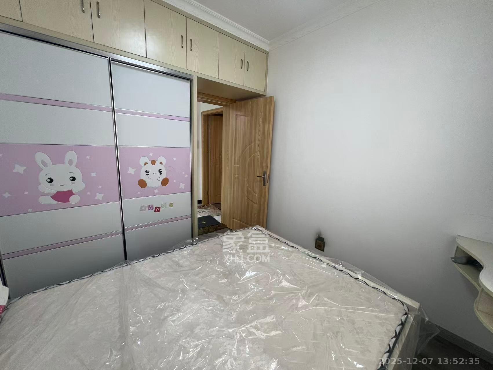 绿地新都会  1室0厅0卫    1800.0元/月室内图