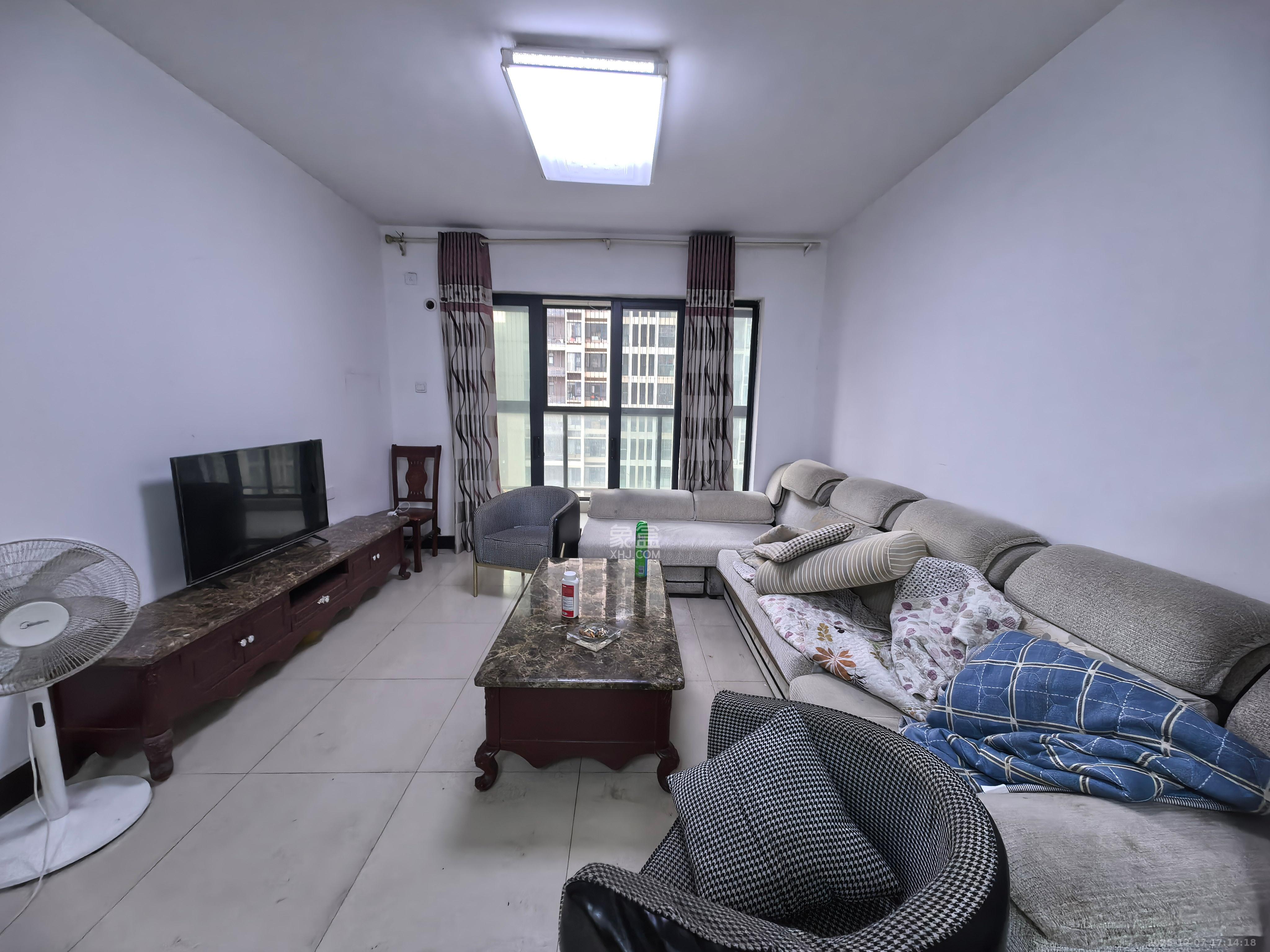 蓝山郡  2室2厅1卫    1900.0元/月