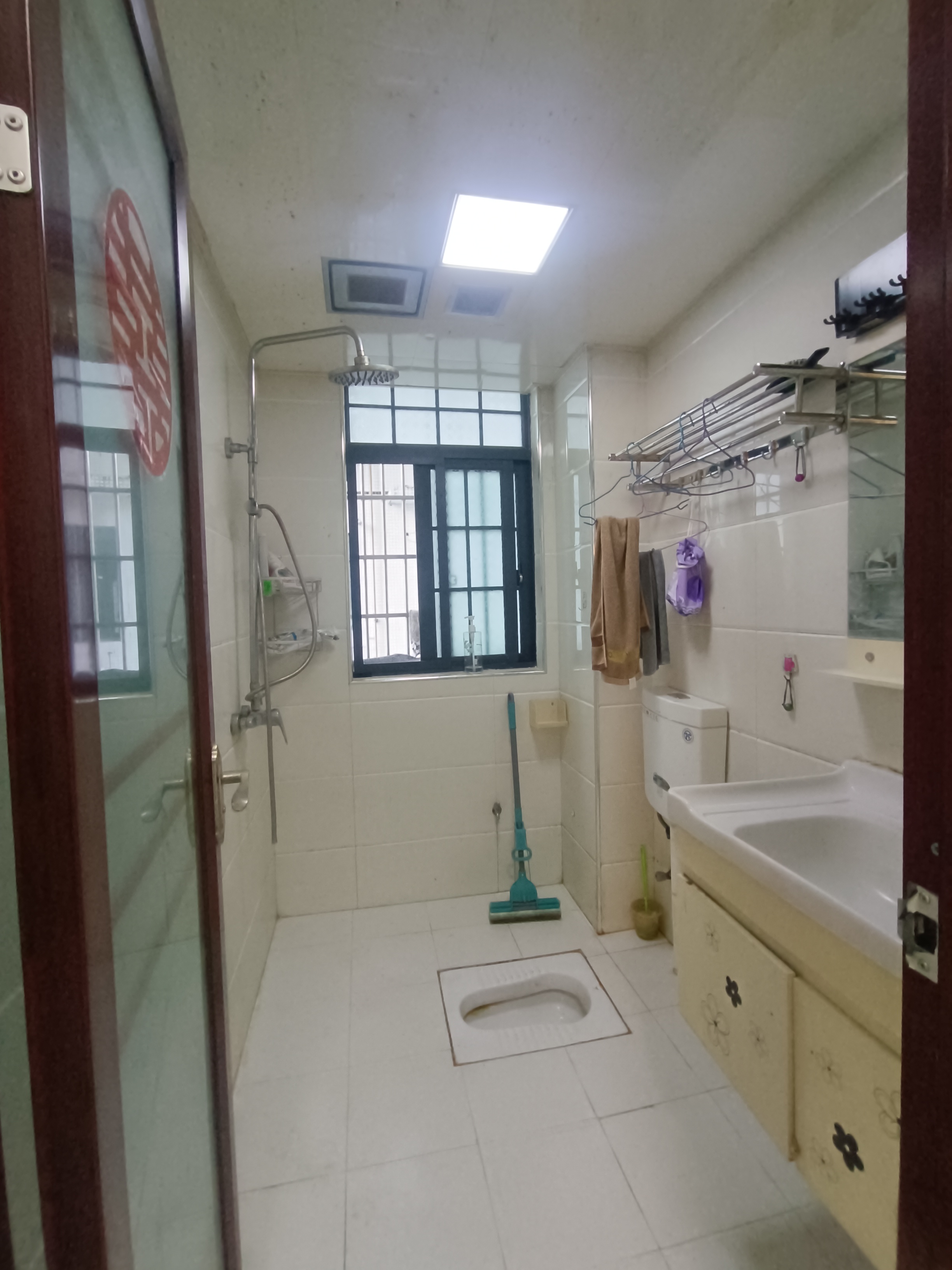 逸臣桃源 2室2厅1卫 1500.0元/月 逸臣桃源 2室2厅1卫 1500.0元/月室内图