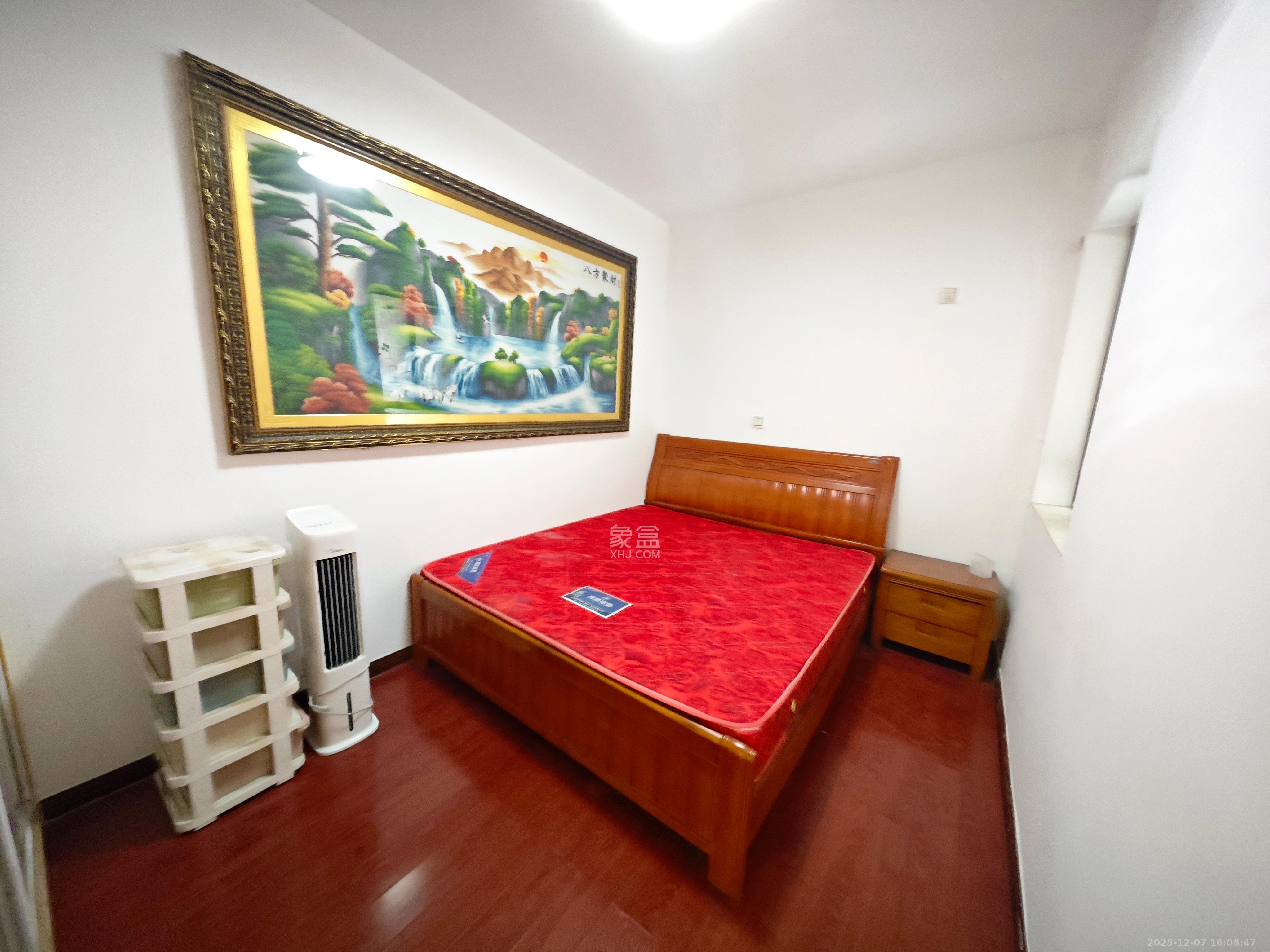 长大卧琥  3室1厅1卫    2500.0元/月室内图