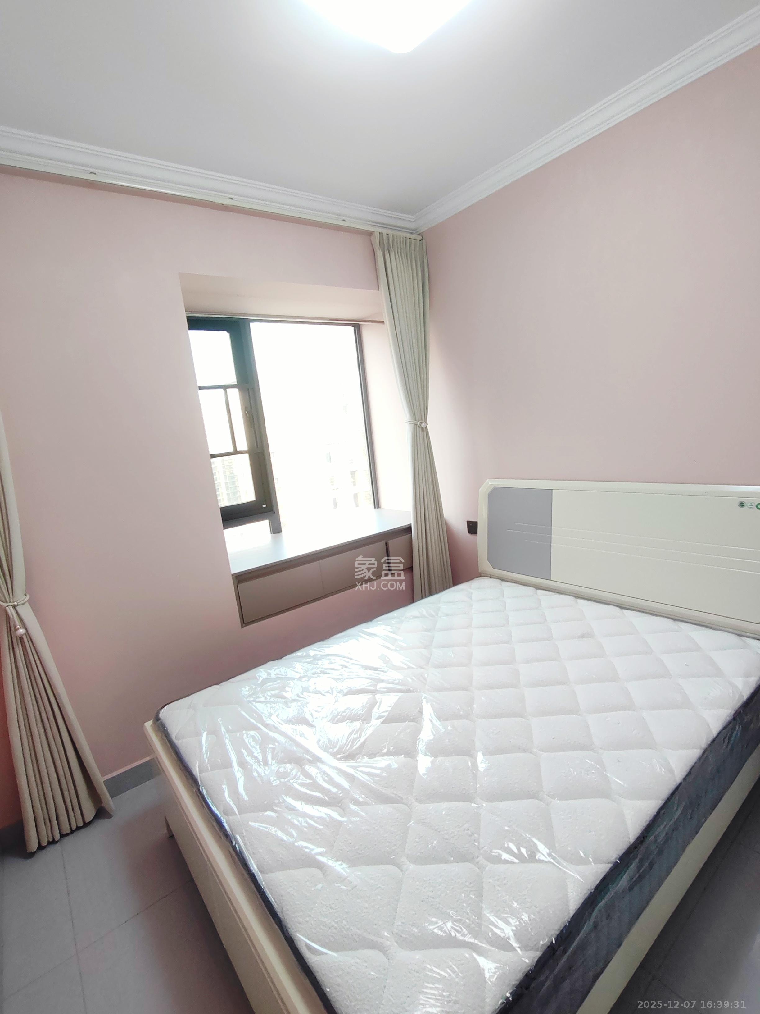 桥头家园二期(桥头家苑二期) 3室2厅2卫 2200.0元/月 桥头家园二期(桥头家苑二期) 3室2厅2卫 2200.0元/月室内图