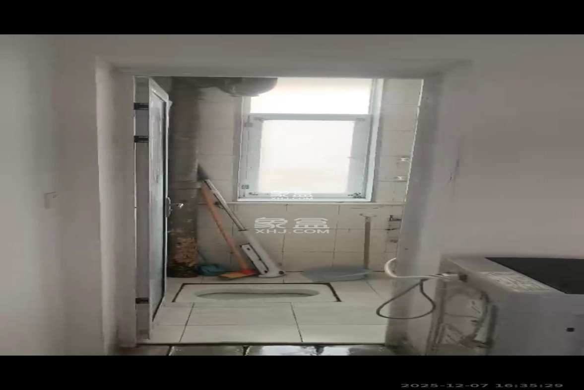 长重机械厂宿舍 2室1厅1卫 1450.0元/月 长重机械厂宿舍 2室1厅1卫 1450.0元/月室内图