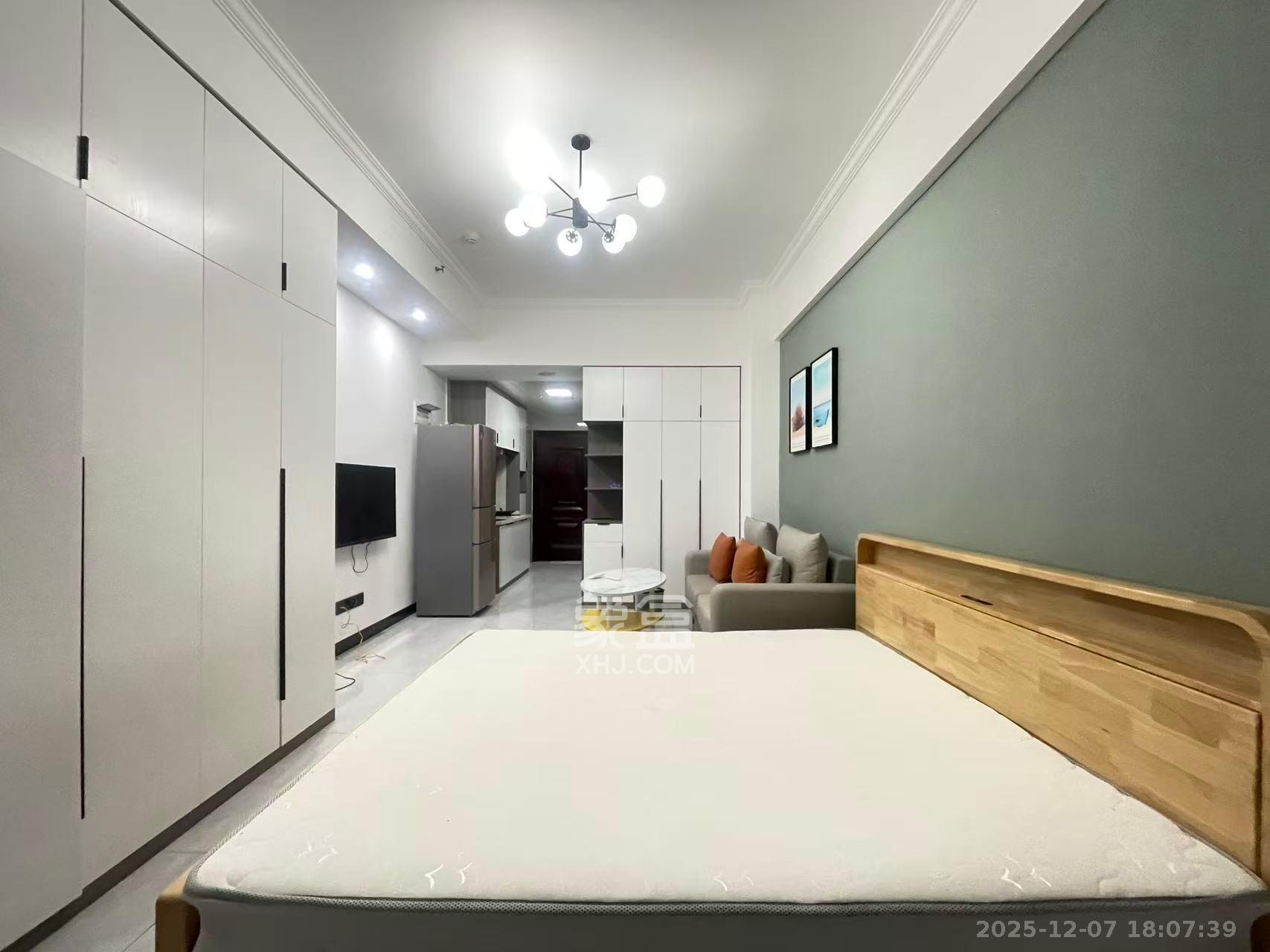 润和国际广场  1室1厅1卫    2000.0元/月