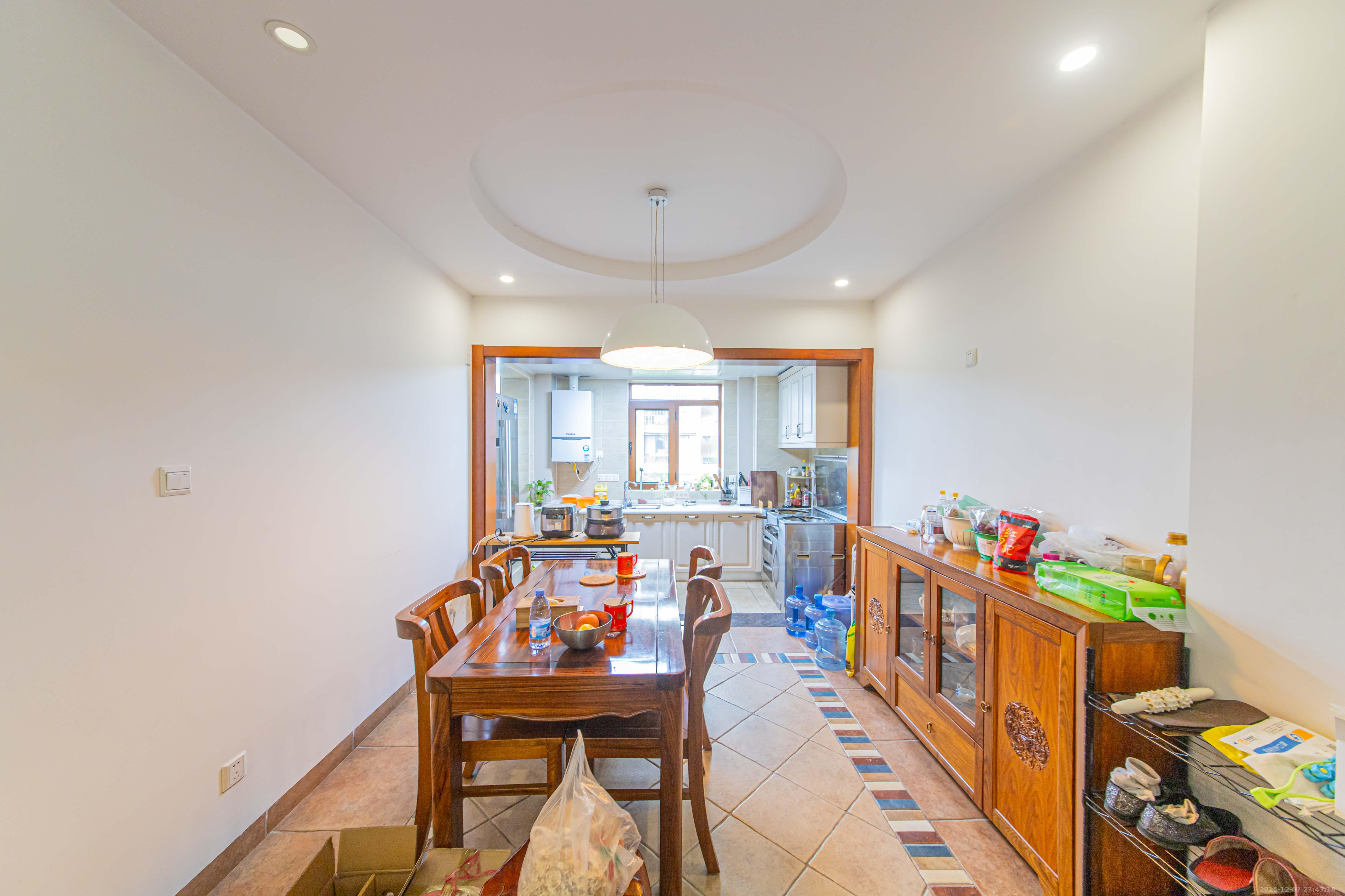 银桂苑 4室2厅2卫 165.0万 银桂苑 4室2厅2卫 165.0万客厅