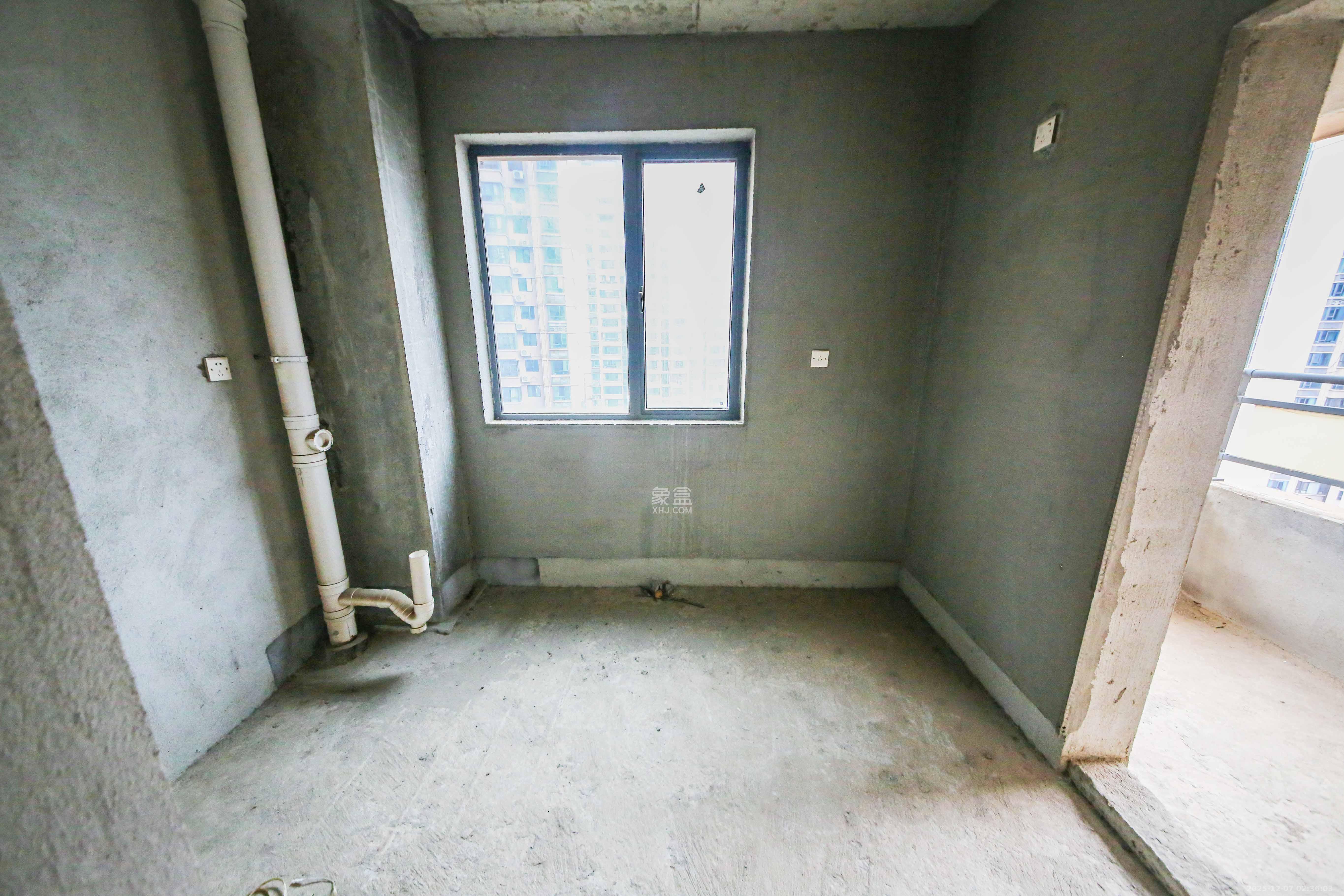 水墨林溪二期  4室2厅2卫    141.0万