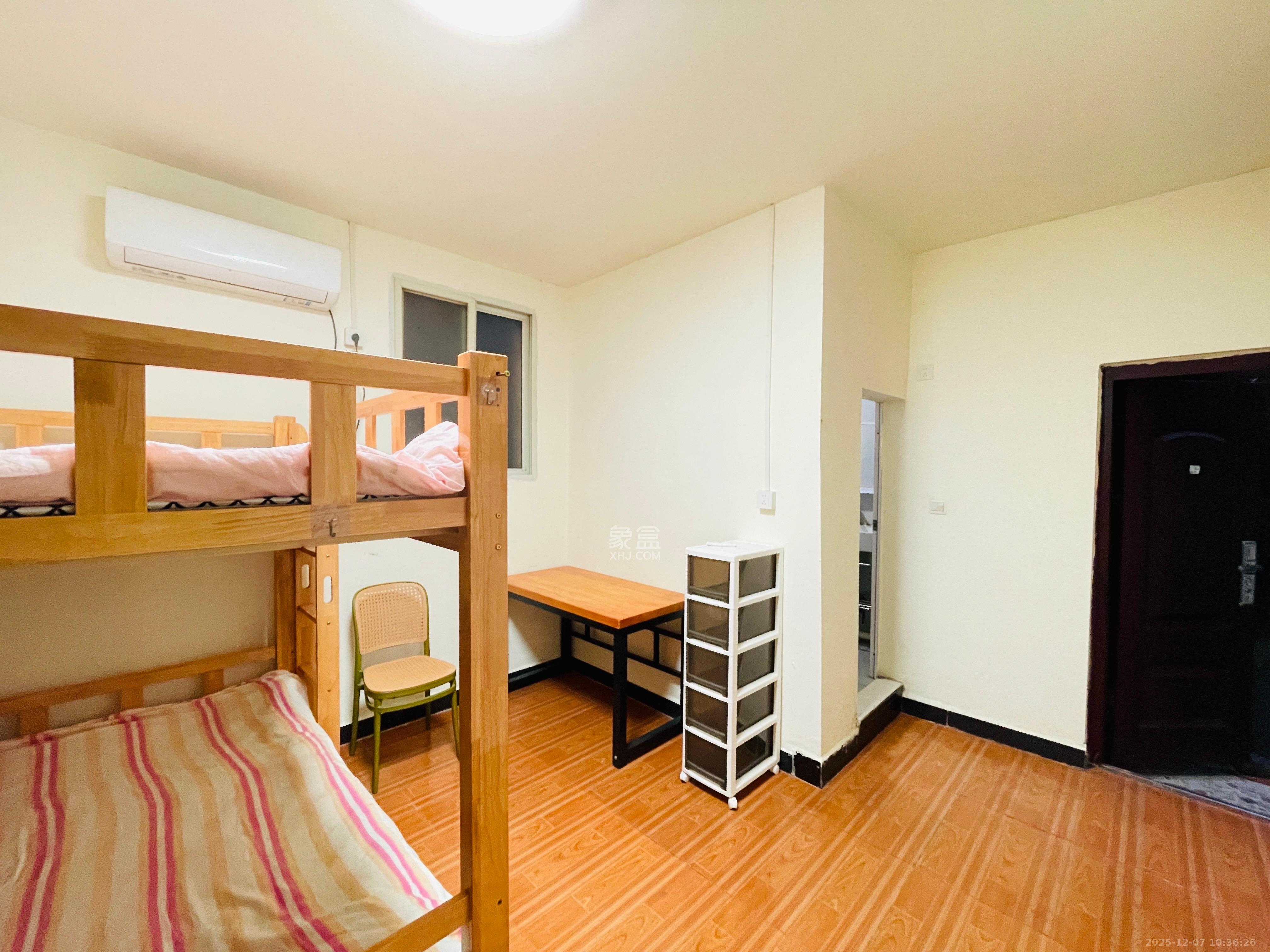 复兴街(陈家巷)散盘 1室0厅1卫 600.0元/月 复兴街(陈家巷)散盘 1室0厅1卫 600.0元/月室内图