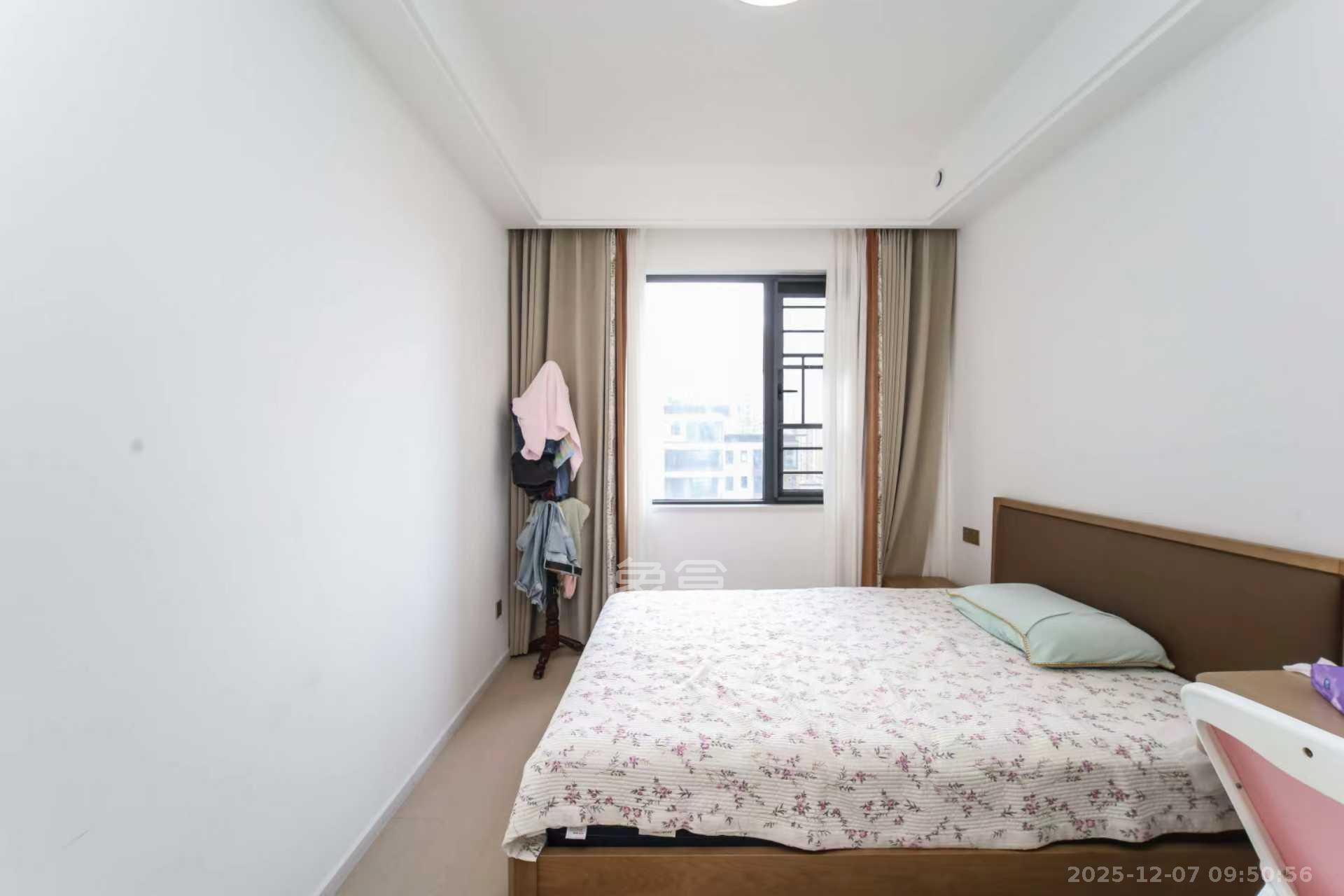 宝能公馆(美联天骄城五期) 4室2厅2卫 6000.0元/月 宝能公馆(美联天骄城五期) 4室2厅2卫 6000.0元/月室内图