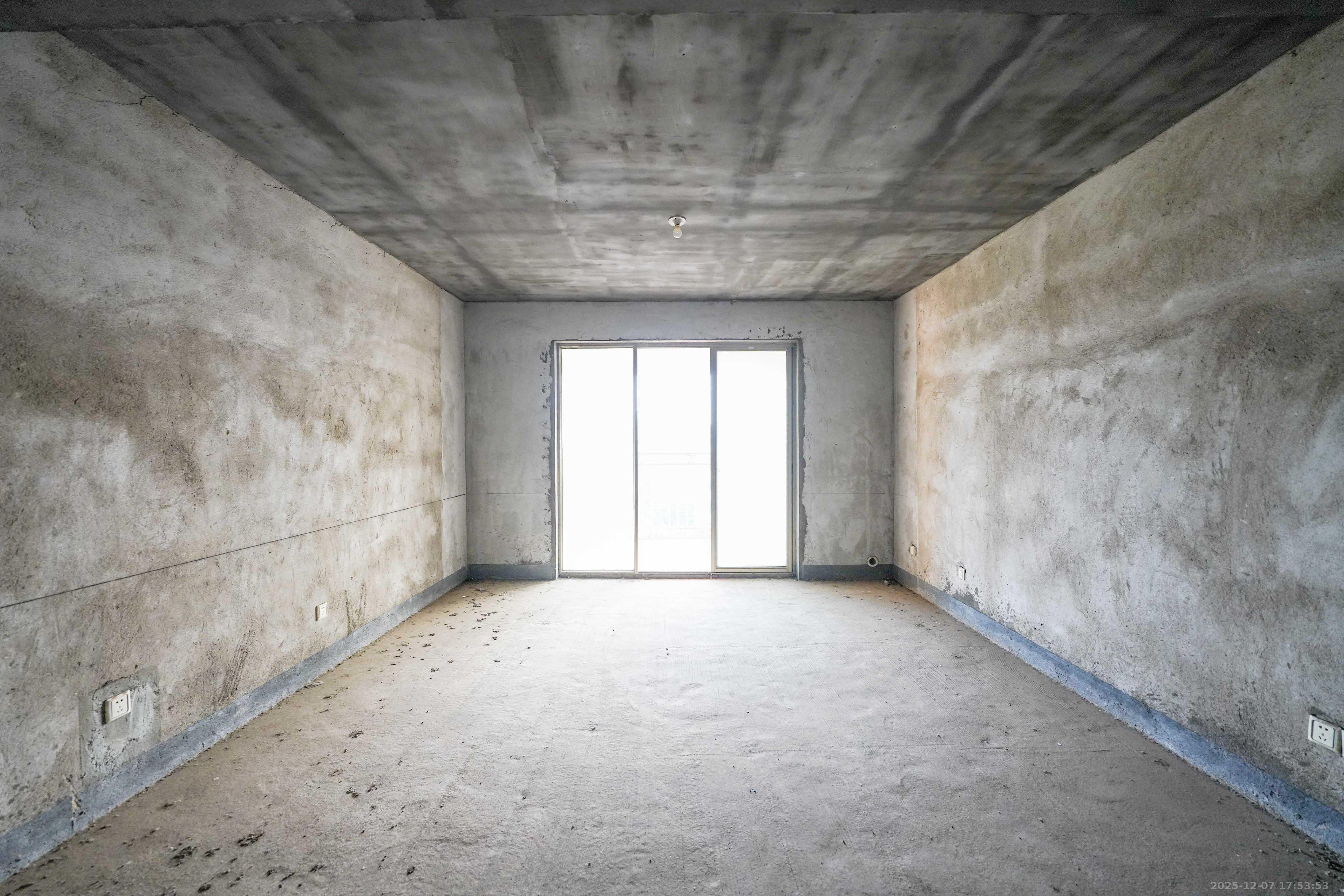 南郡明珠  3室2厅2卫    55.0万