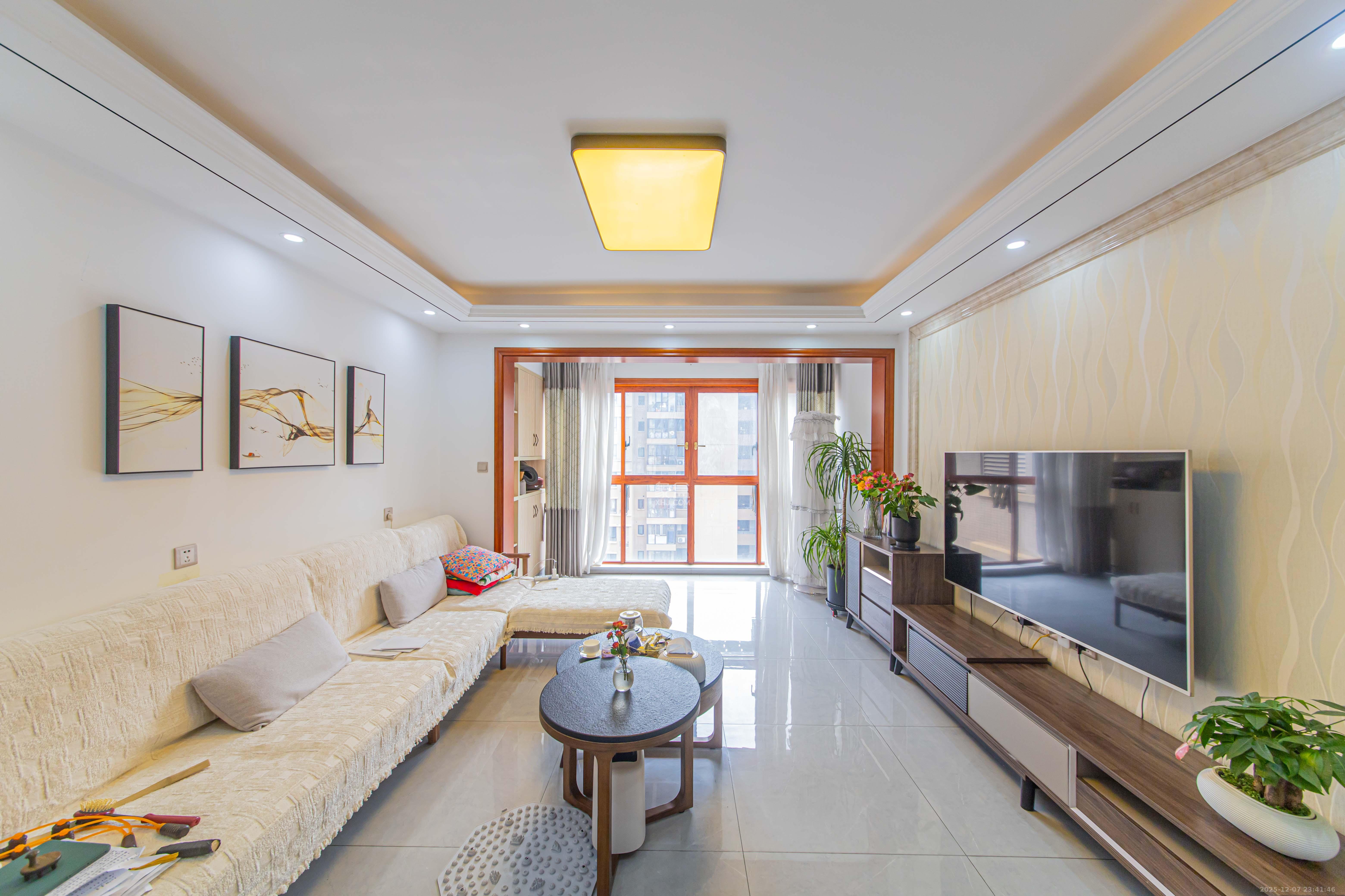 北辰中央公园C区  3室2厅2卫    125.0万