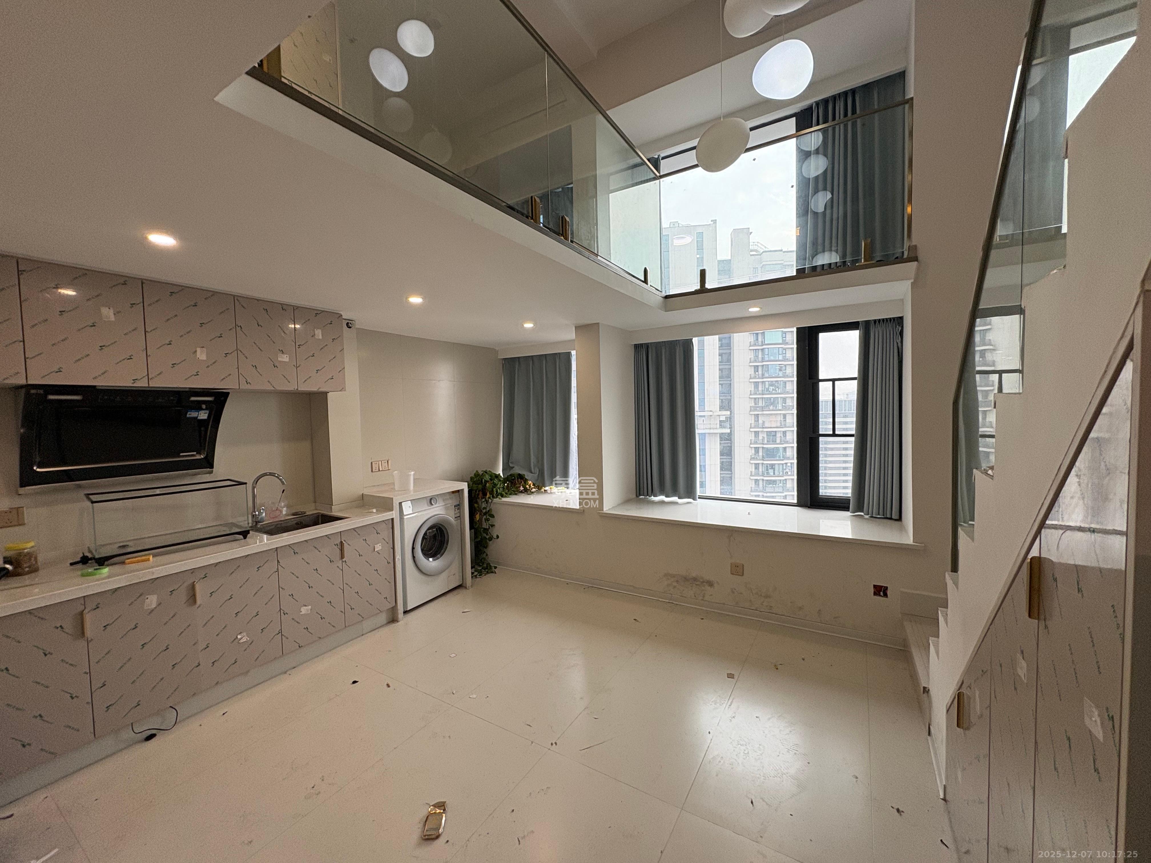 保利中环广场（保利中悦苑）  1室1厅1卫    2800.0元/月