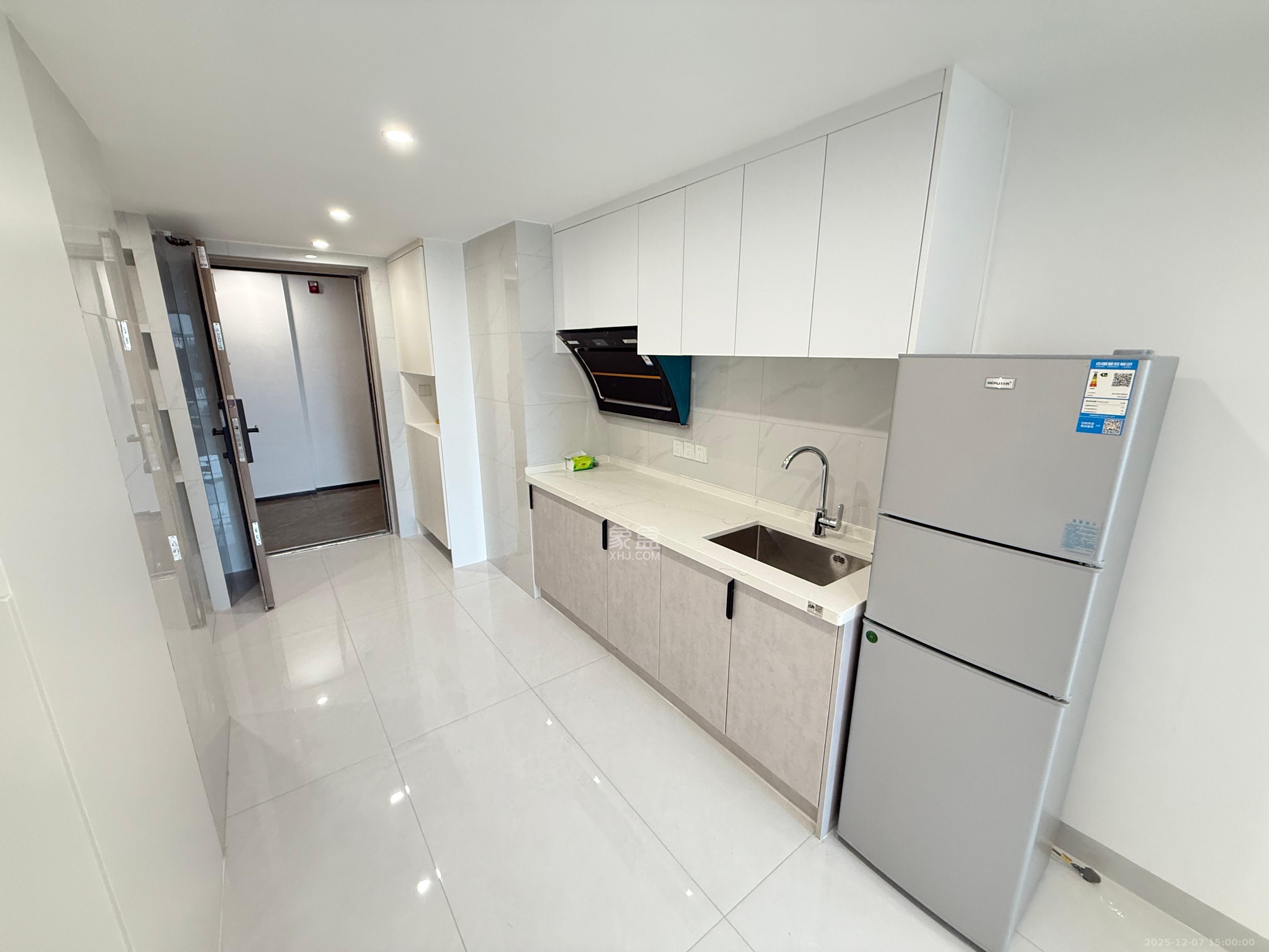 力高凤凰新天 2室2厅1卫 2800.0元/月 力高凤凰新天 2室2厅1卫 2800.0元/月室内图