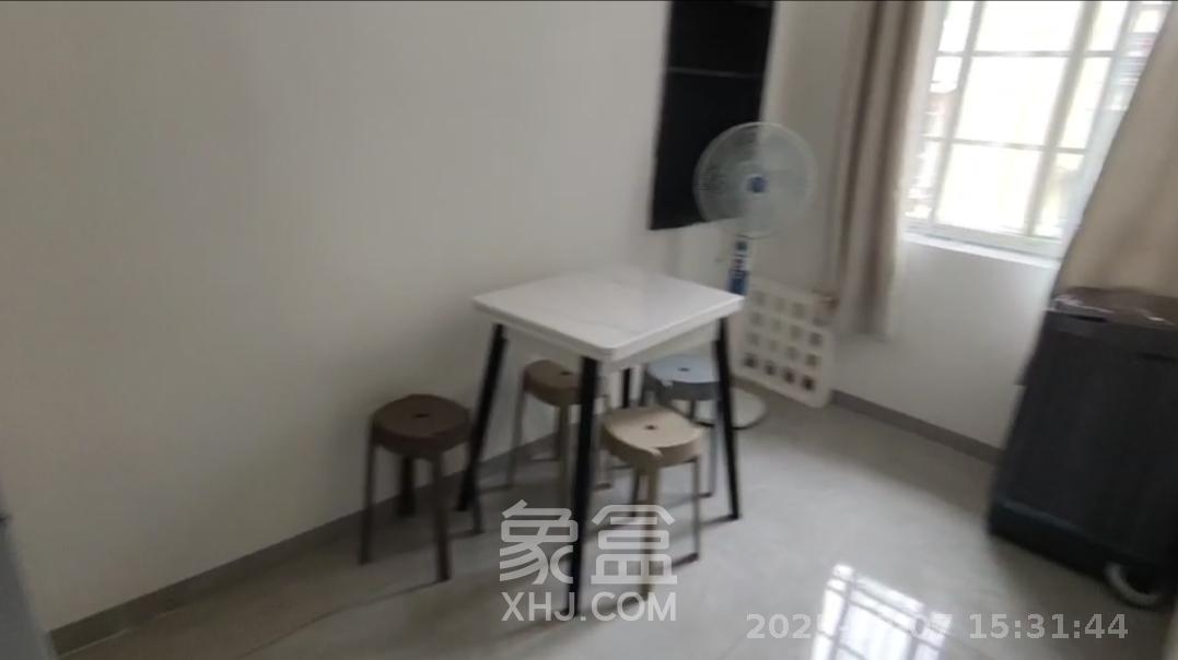 蒋家垅社区 2室1厅1卫 1500.0元/月 蒋家垅社区 2室1厅1卫 1500.0元/月室内图