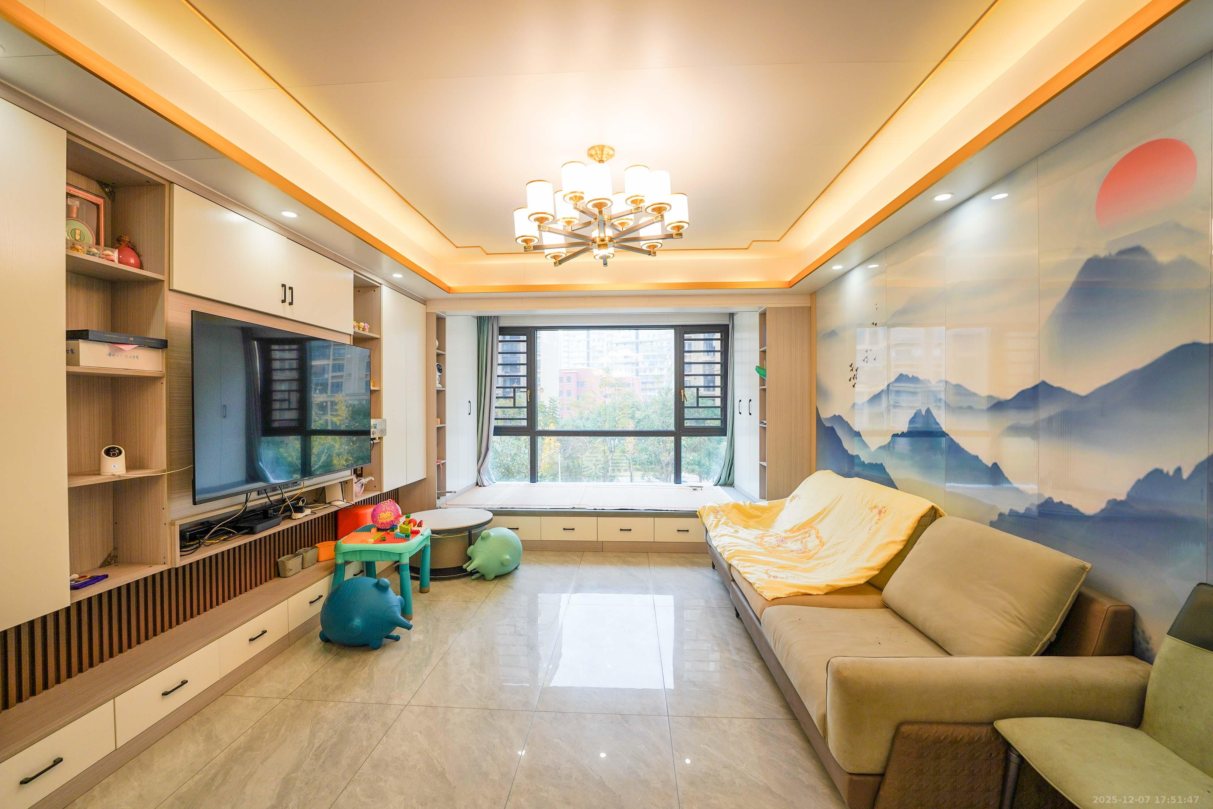 中悦领秀城  4室2厅2卫    75.0万