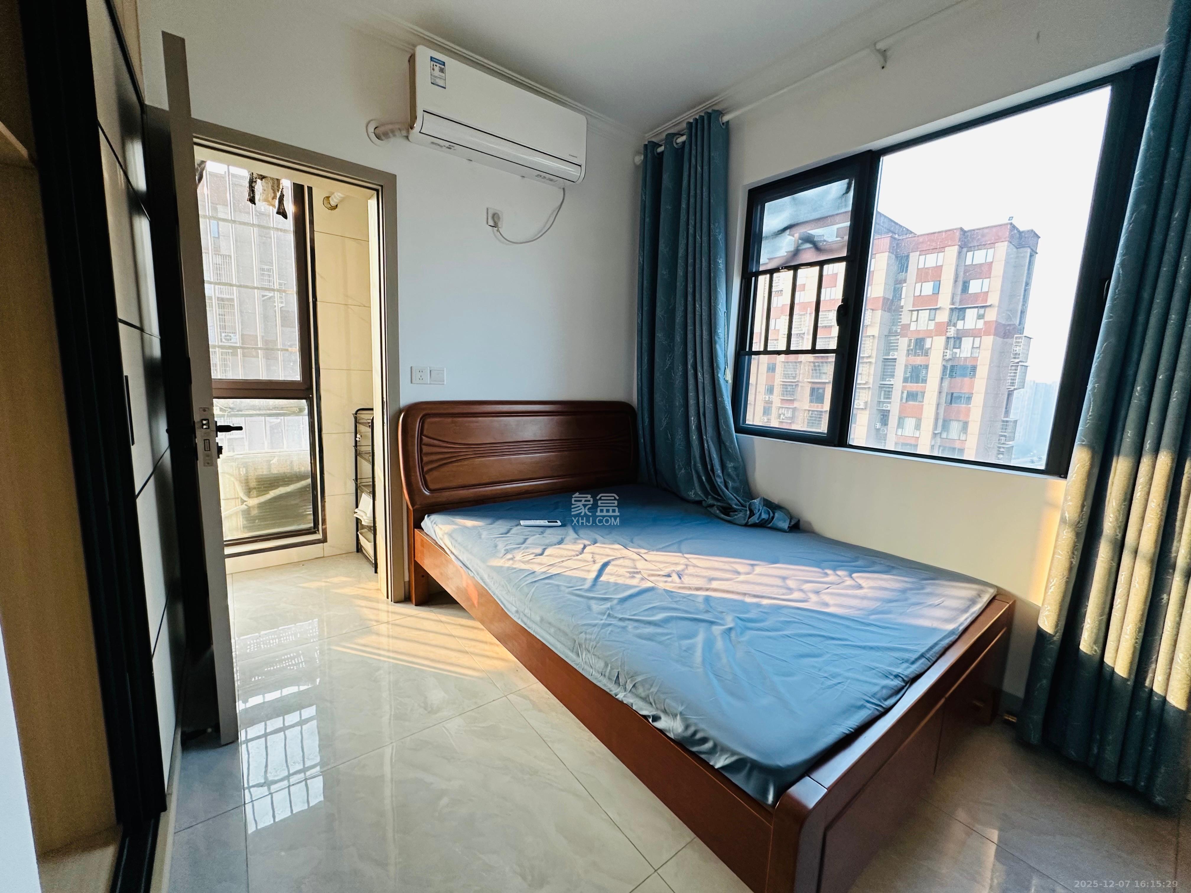 金塘家园  2室1厅1卫    2000.0元/月室内图