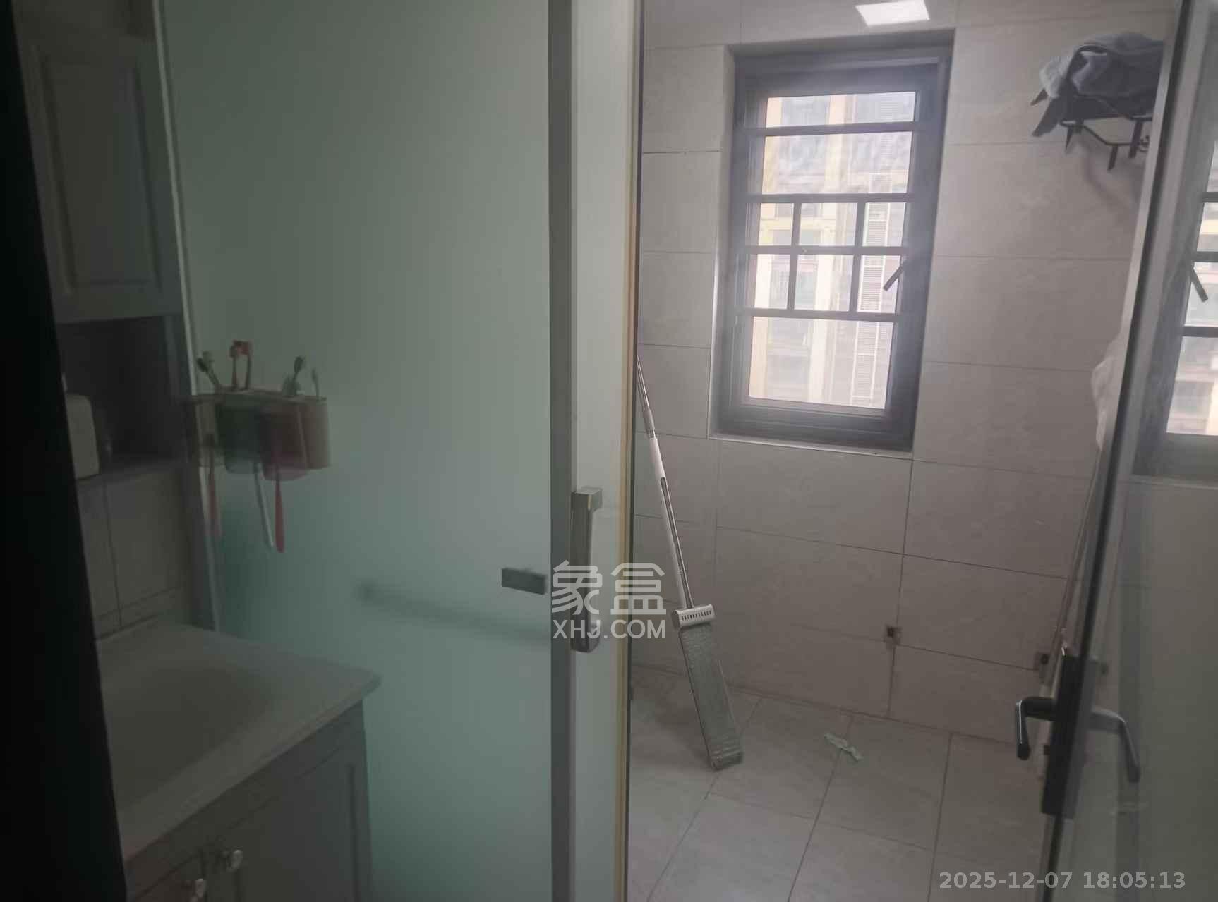 保利大都汇一期、二期  4室2厅2卫    4500.0元/月室内图