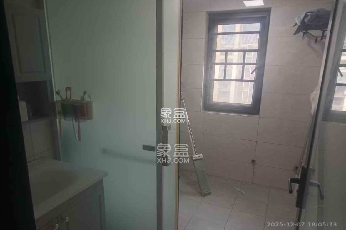 保利大都汇一期、二期 4室2厅2卫 4500.0元/月 保利大都汇一期、二期 4室2厅2卫 4500.0元/月室内图