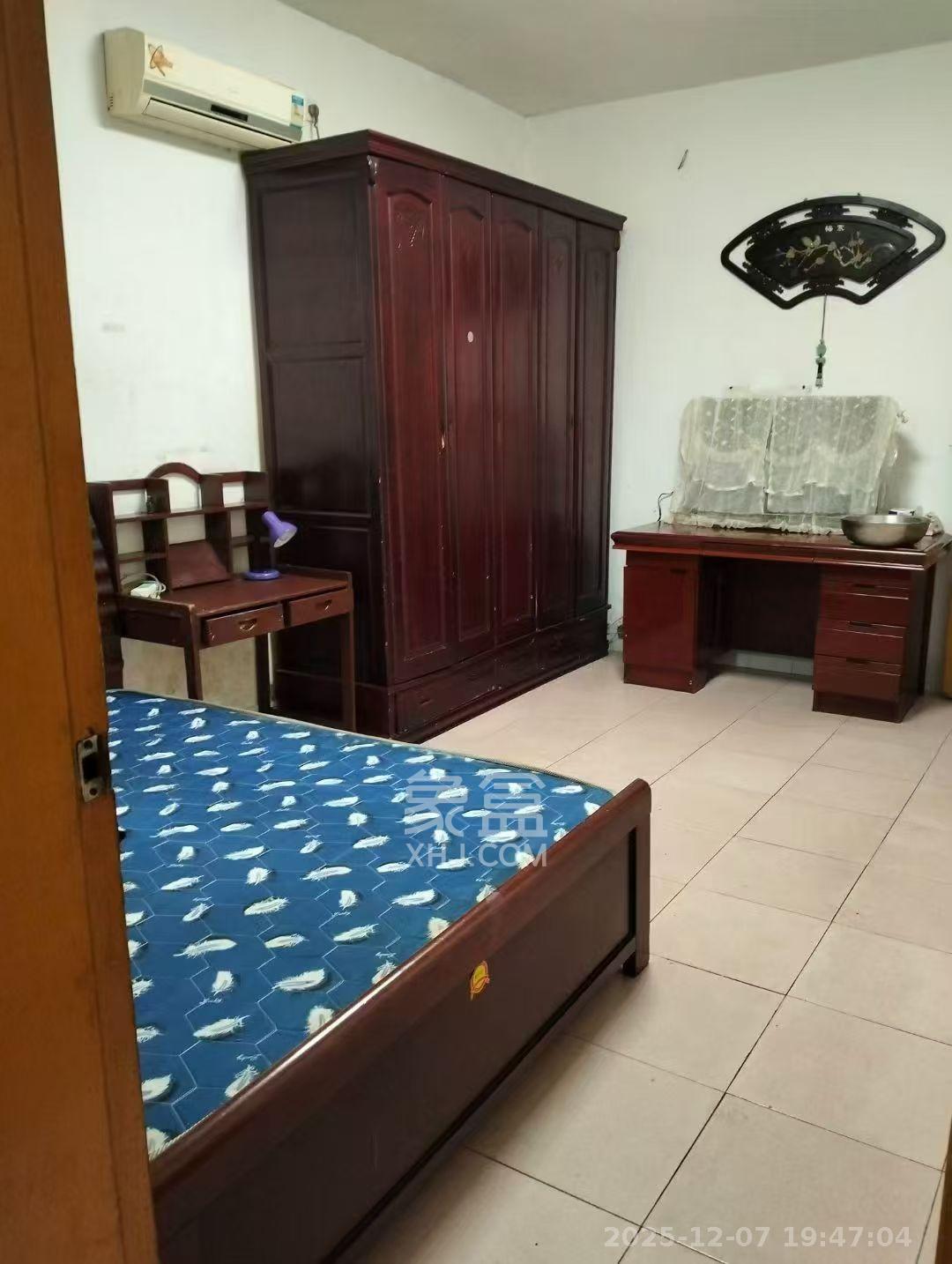 东瓜山二村  2室2厅1卫    1300.0元/月