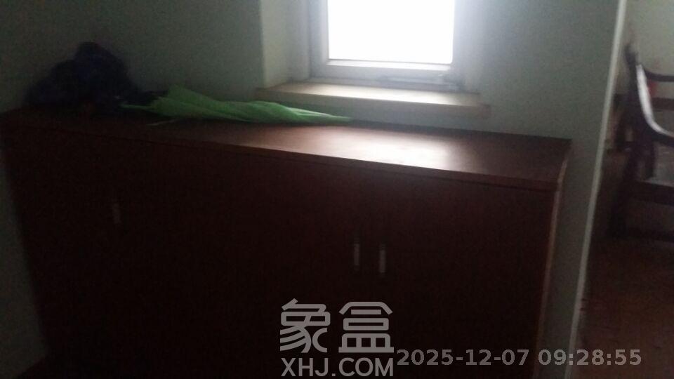 星沙教师公寓  1室2厅1卫    1800.0元/月