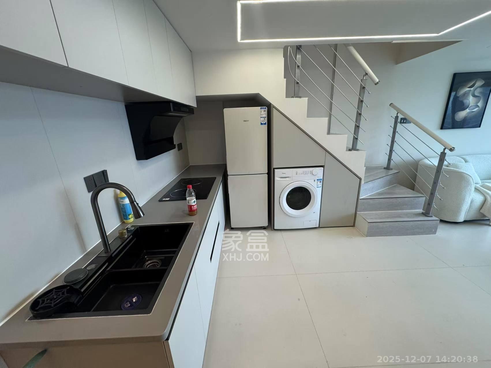 京武浪琴山三期(京武中心) 2室1厅1卫 3500.0元/月 京武浪琴山三期(京武中心) 2室1厅1卫 3500.0元/月室内图