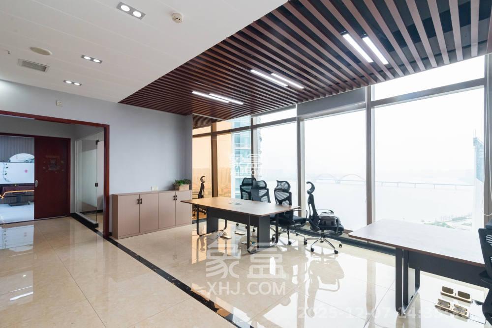 北辰时代广场   226.0㎡      8500.0元/月