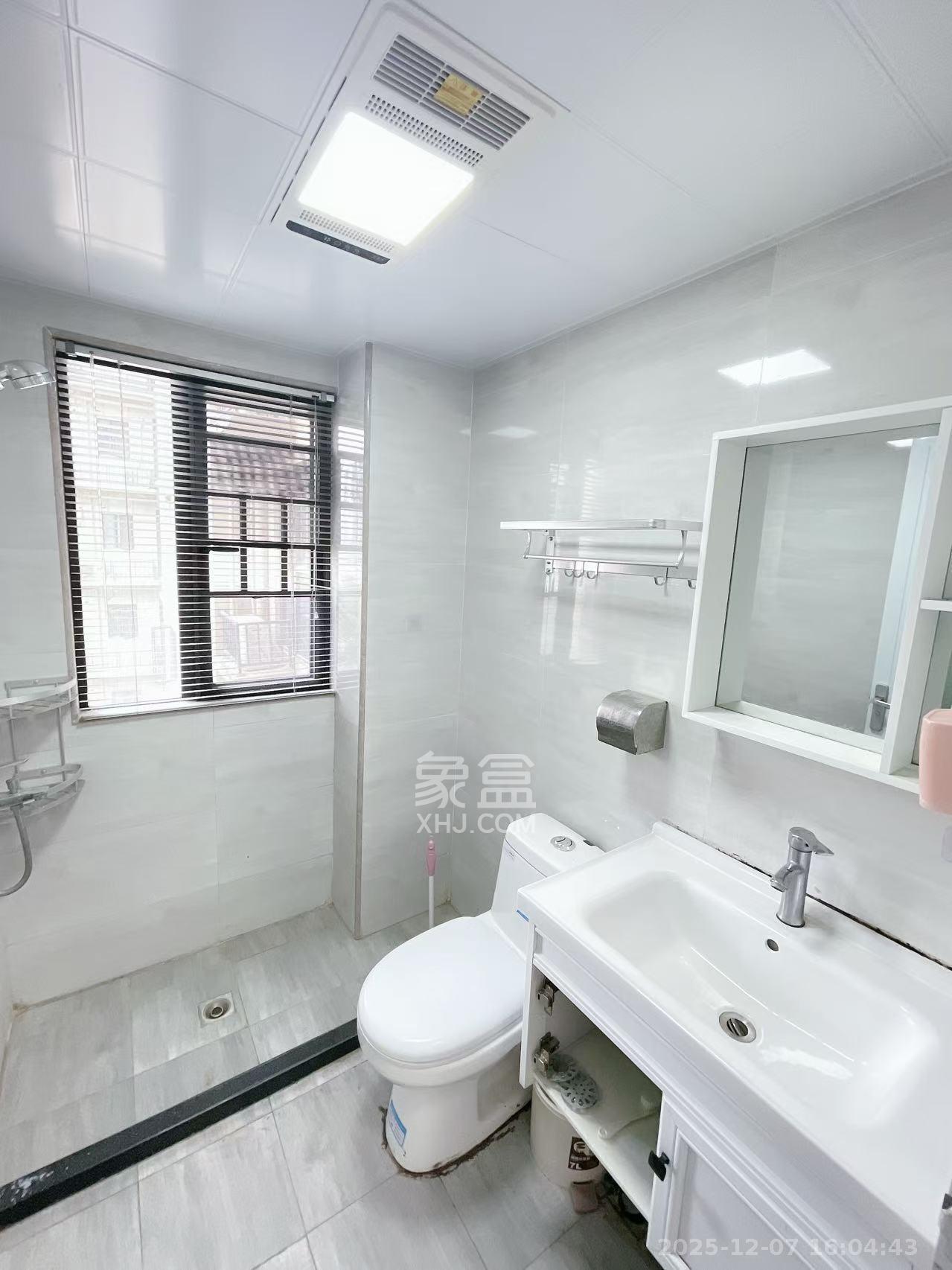 中国铁建梅溪青秀二期 3室2厅2卫 2600.0元/月 中国铁建梅溪青秀二期 3室2厅2卫 2600.0元/月室内图