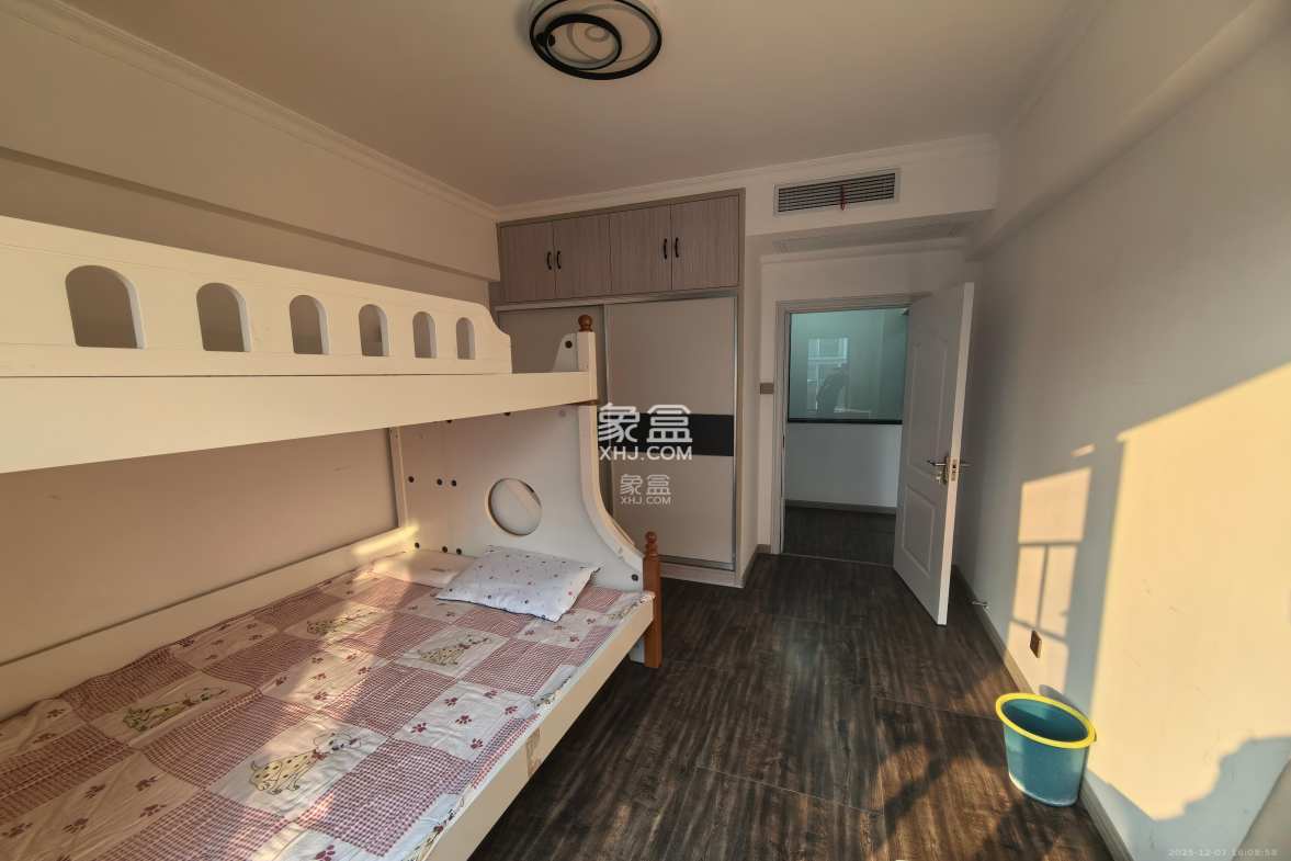 绿地湖湘中心 3室2厅2卫 6000.0元/月 绿地湖湘中心 3室2厅2卫 6000.0元/月室内图