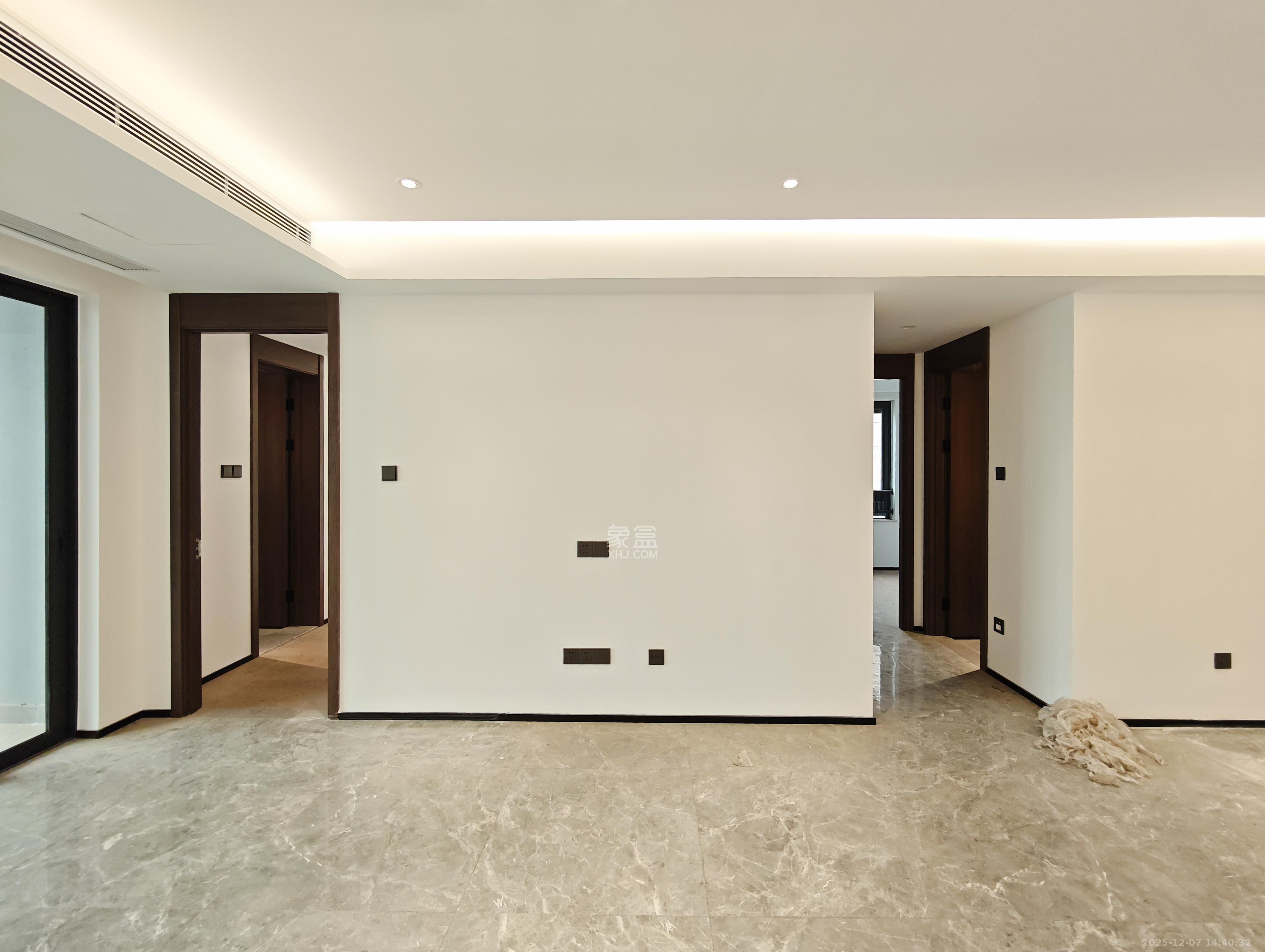 万科魅力之城  3室2厅2卫    108.0万