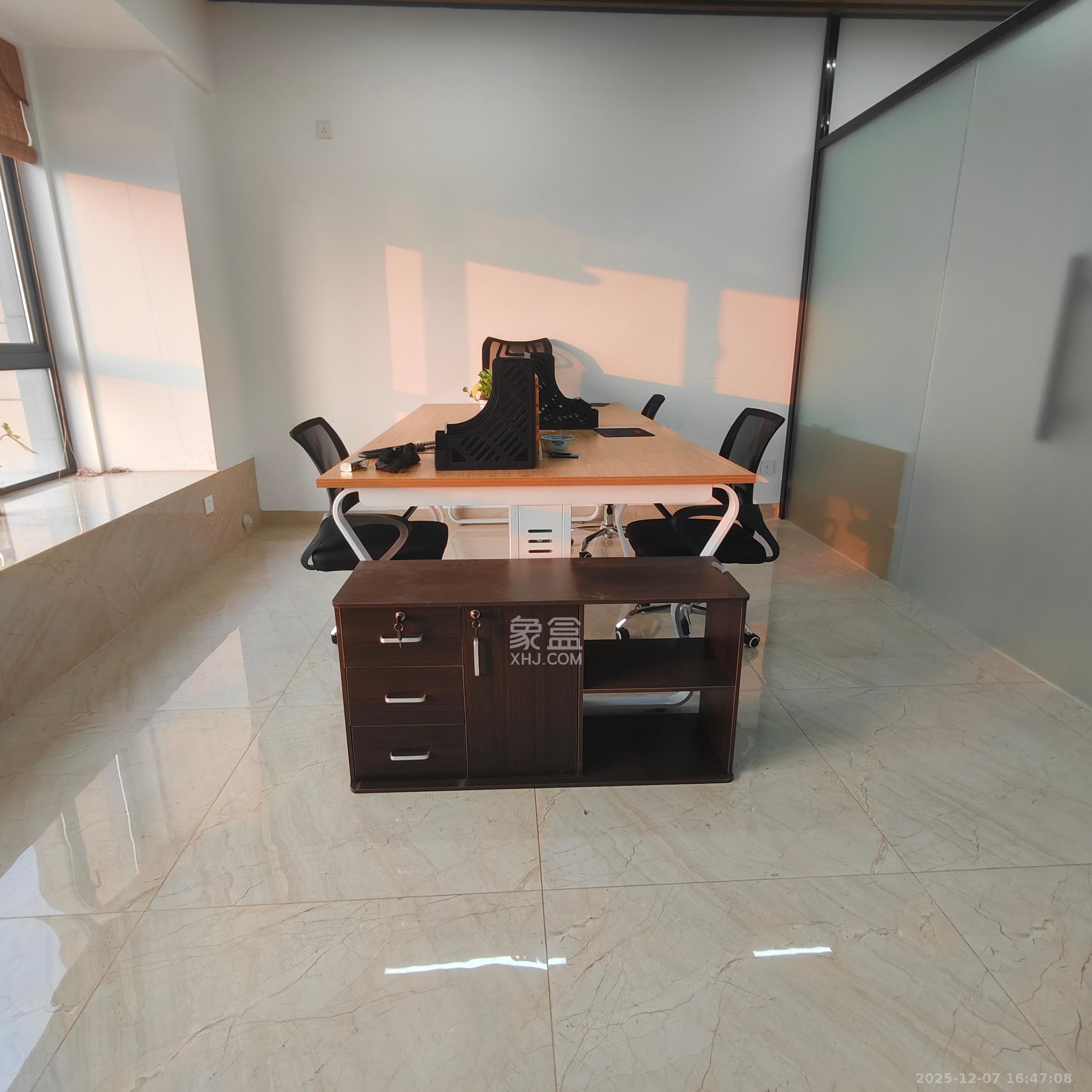 长城万悦汇   75.0㎡      2600.0元/月室内图