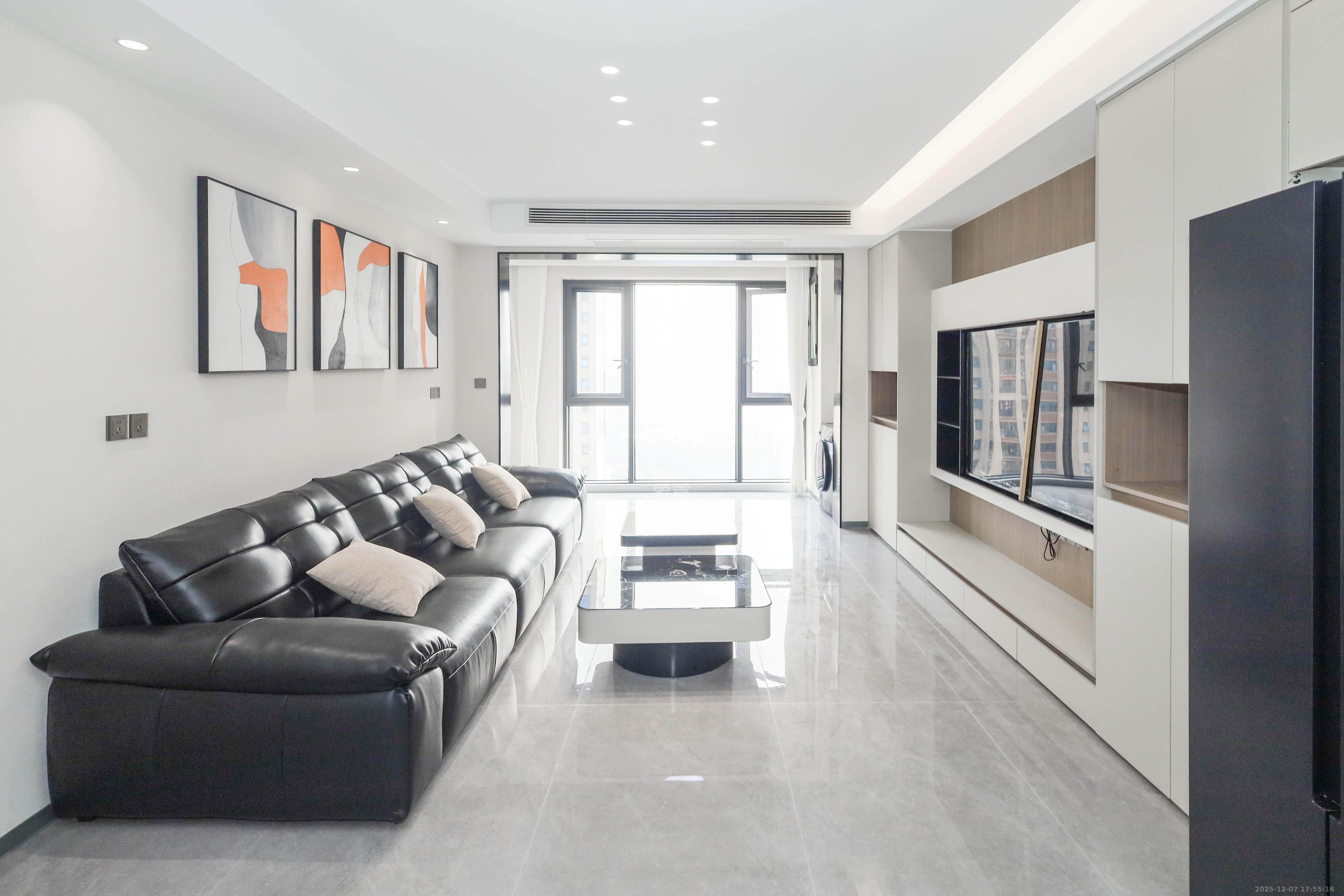 天元涉外景园B区  3室2厅2卫    100.8万