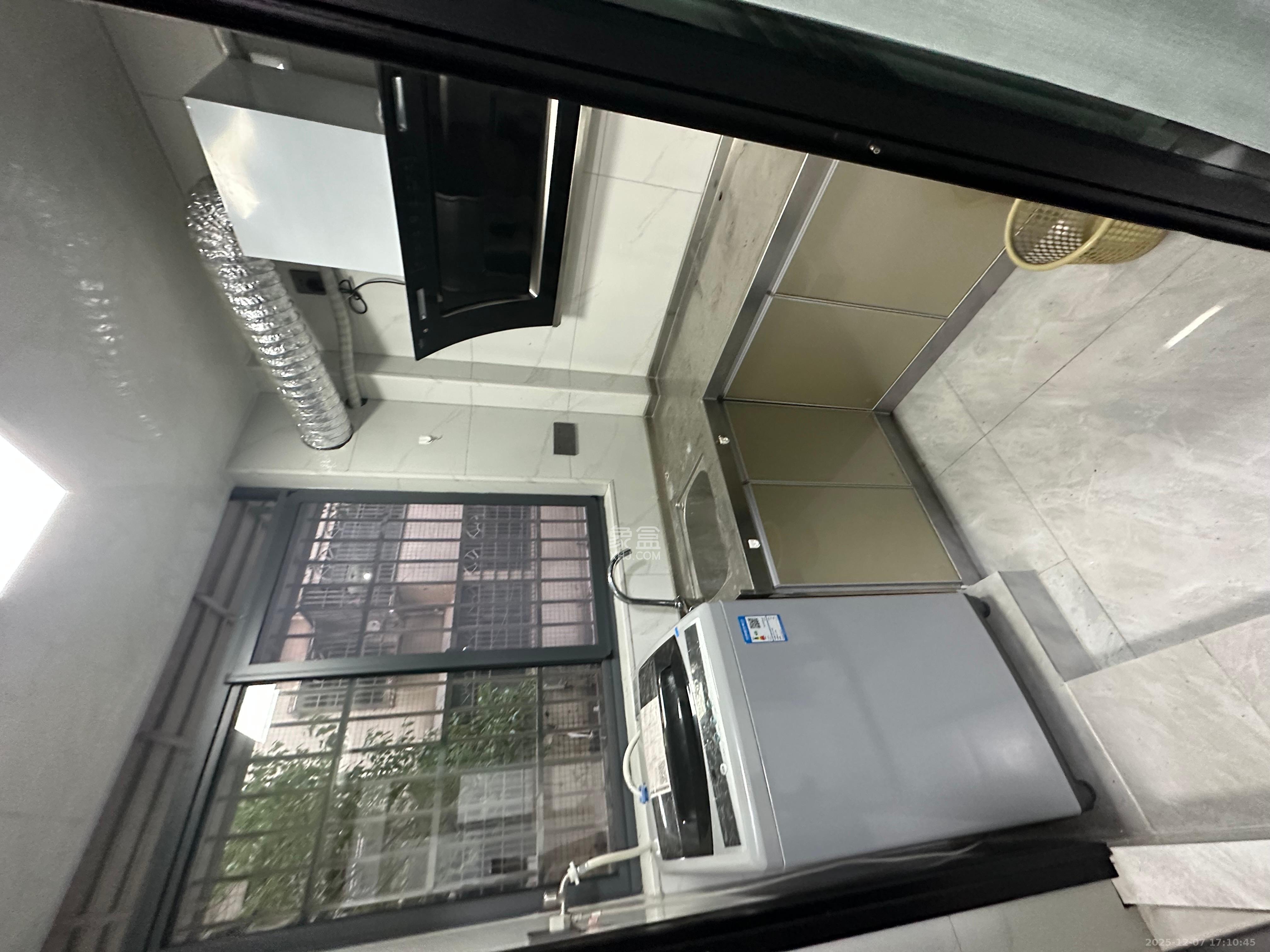 马王堆陶瓷城新合区  1室0厅1卫    1200.0元/月室内图