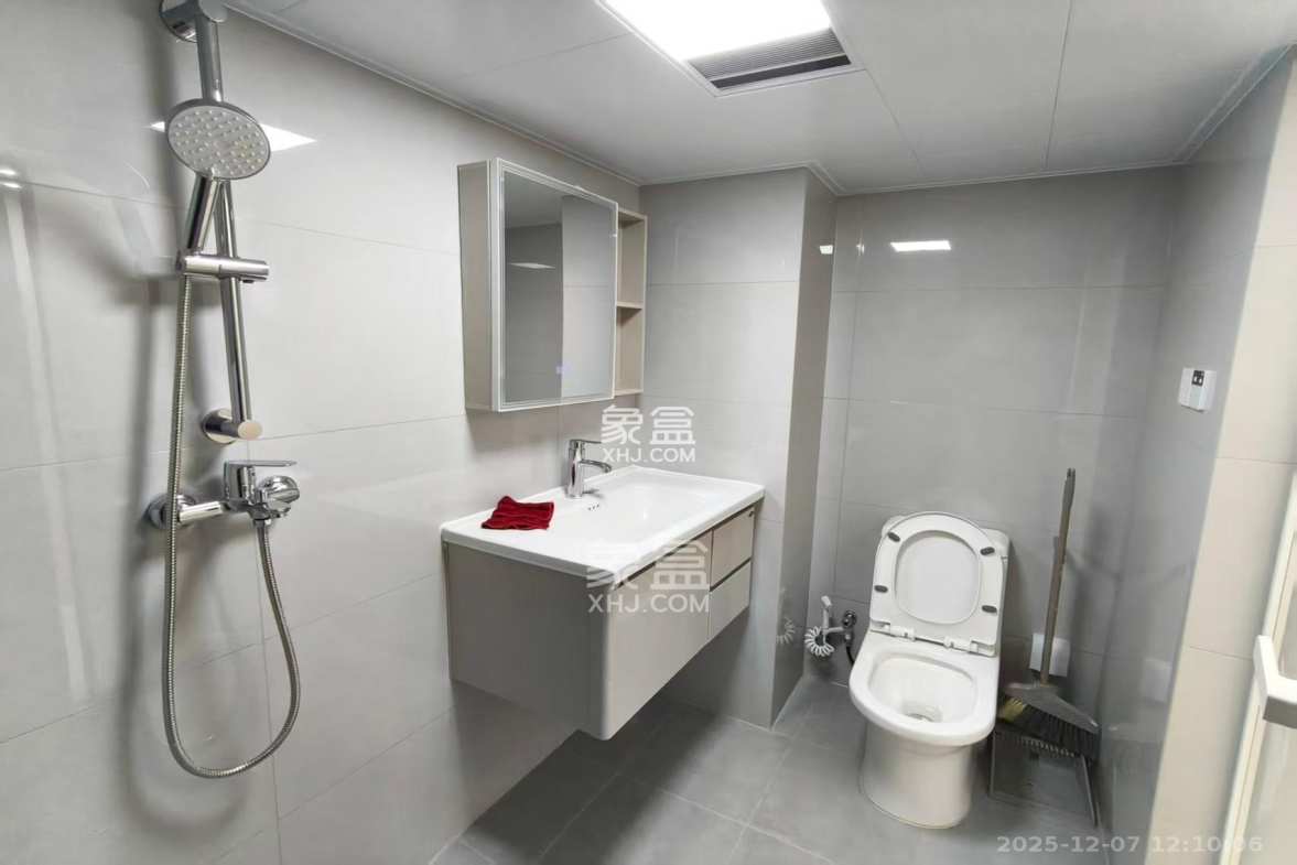 明昇壹城(明昇时代广场)二期 1室1厅1卫 1700.0元/月 明昇壹城(明昇时代广场)二期 1室1厅1卫 1700.0元/月室内图