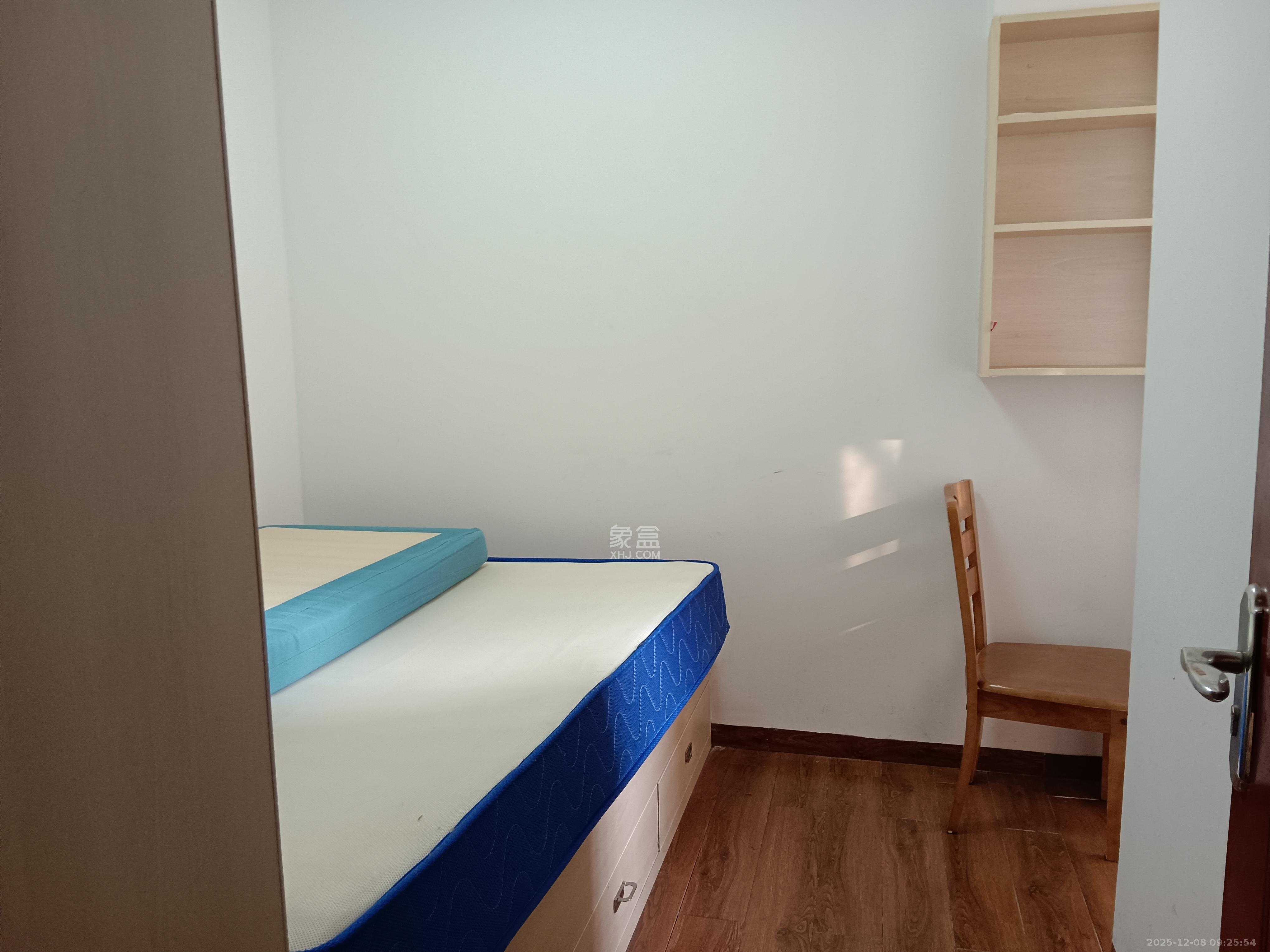 东方美地 1室2厅1卫 2300.0元/月 东方美地 1室2厅1卫 2300.0元/月室内图