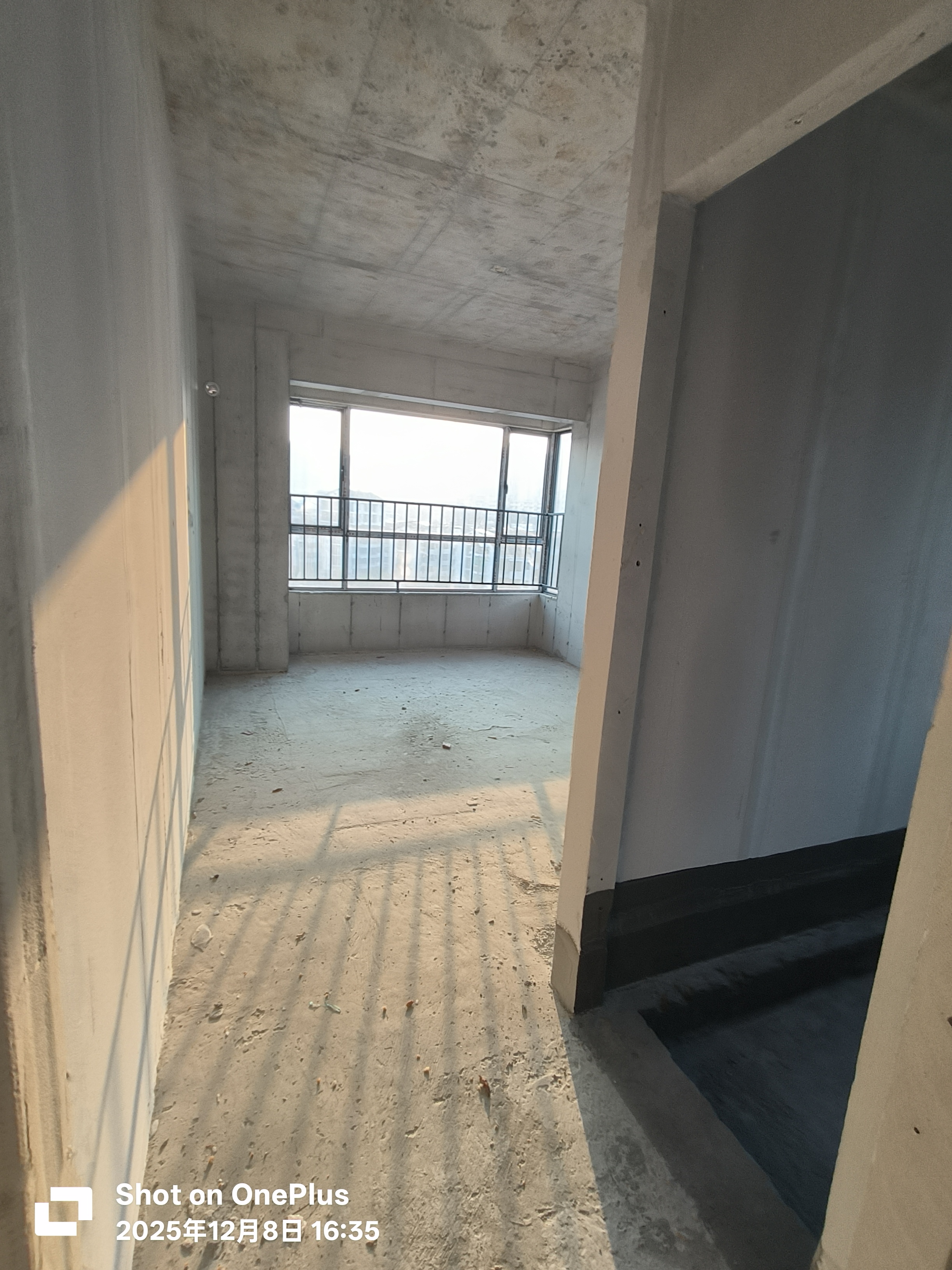 湘中府央玺  4室2厅2卫    82.8万