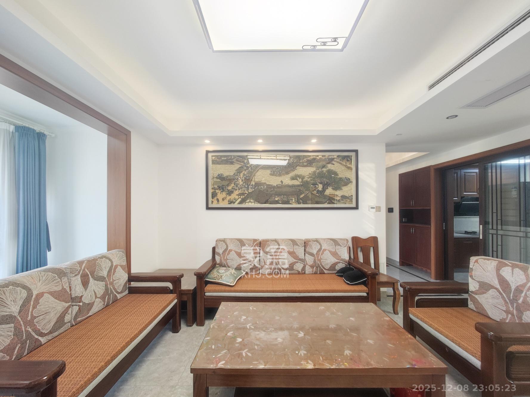 西湖鸿运佳苑  3室2厅1卫    100.0万