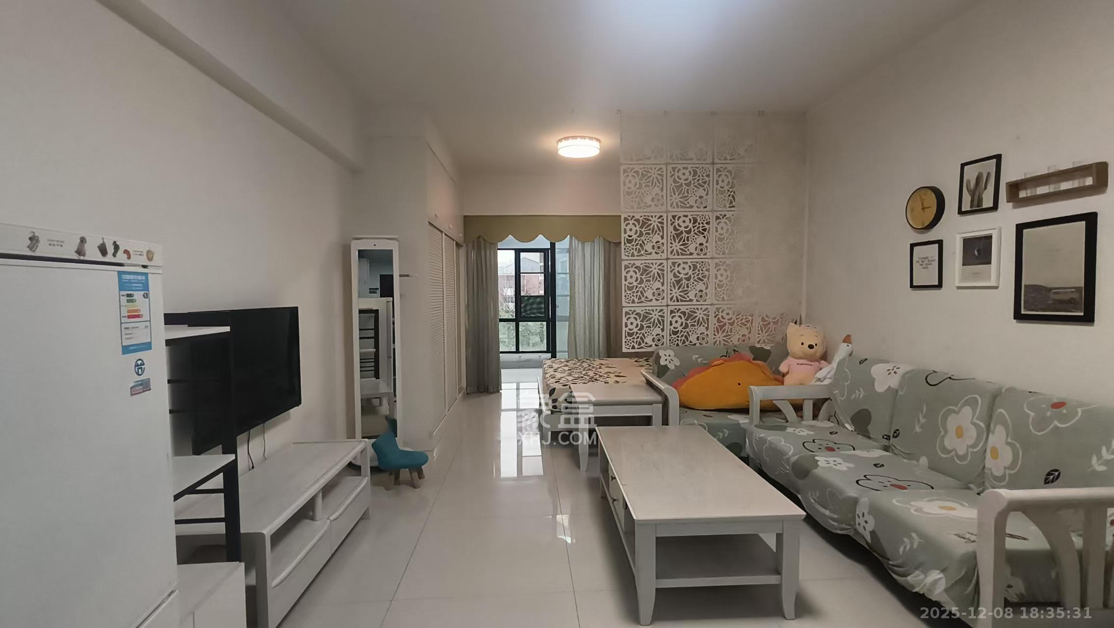 长房UP年代  1室1厅1卫    1400.0元/月