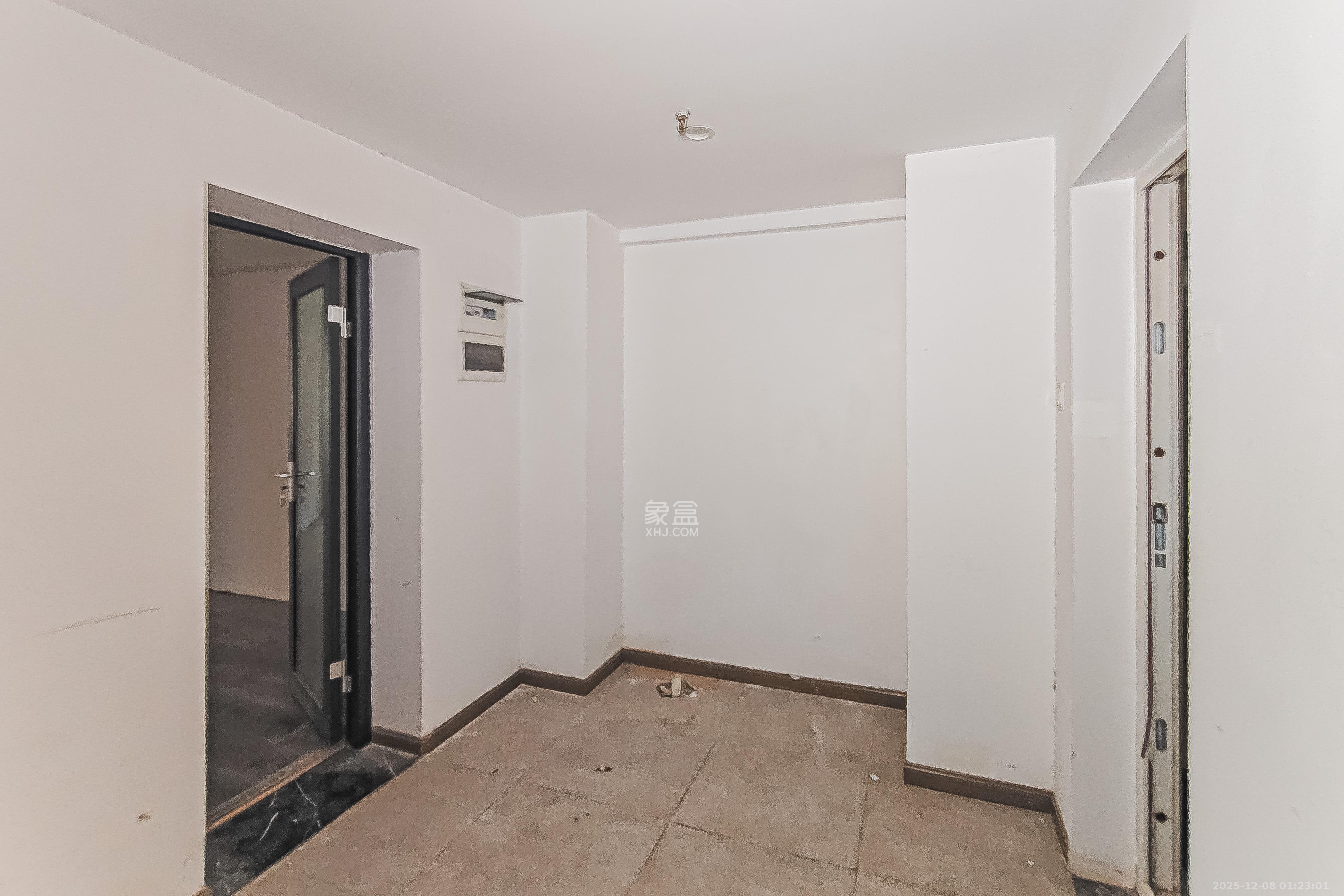 摩天一号 1室1厅1卫 30.0万 摩天一号 1室1厅1卫 30.0万其他