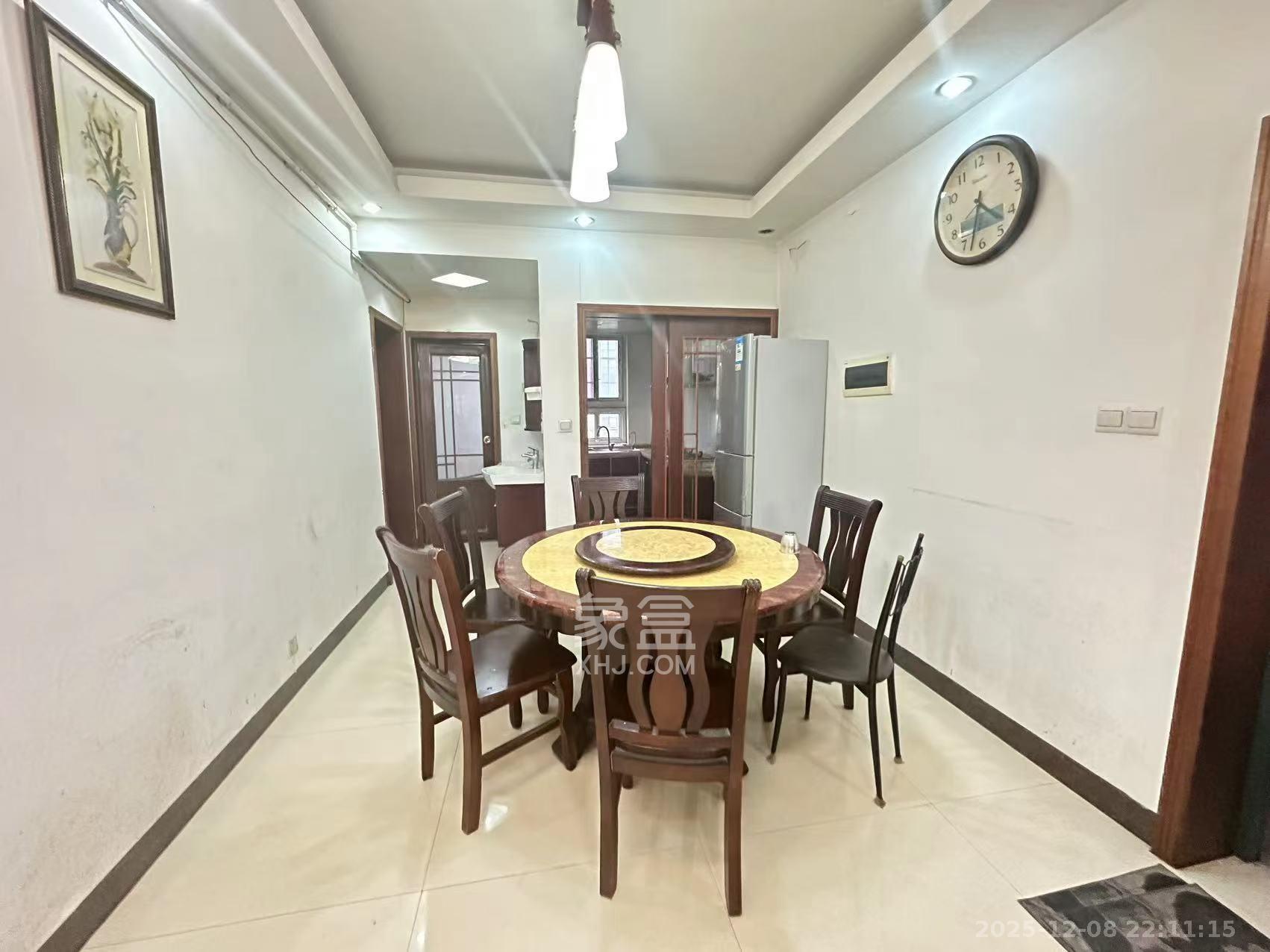 卓峰家园 3室2厅1卫 2400.0元/月 卓峰家园 3室2厅1卫 2400.0元/月室内图