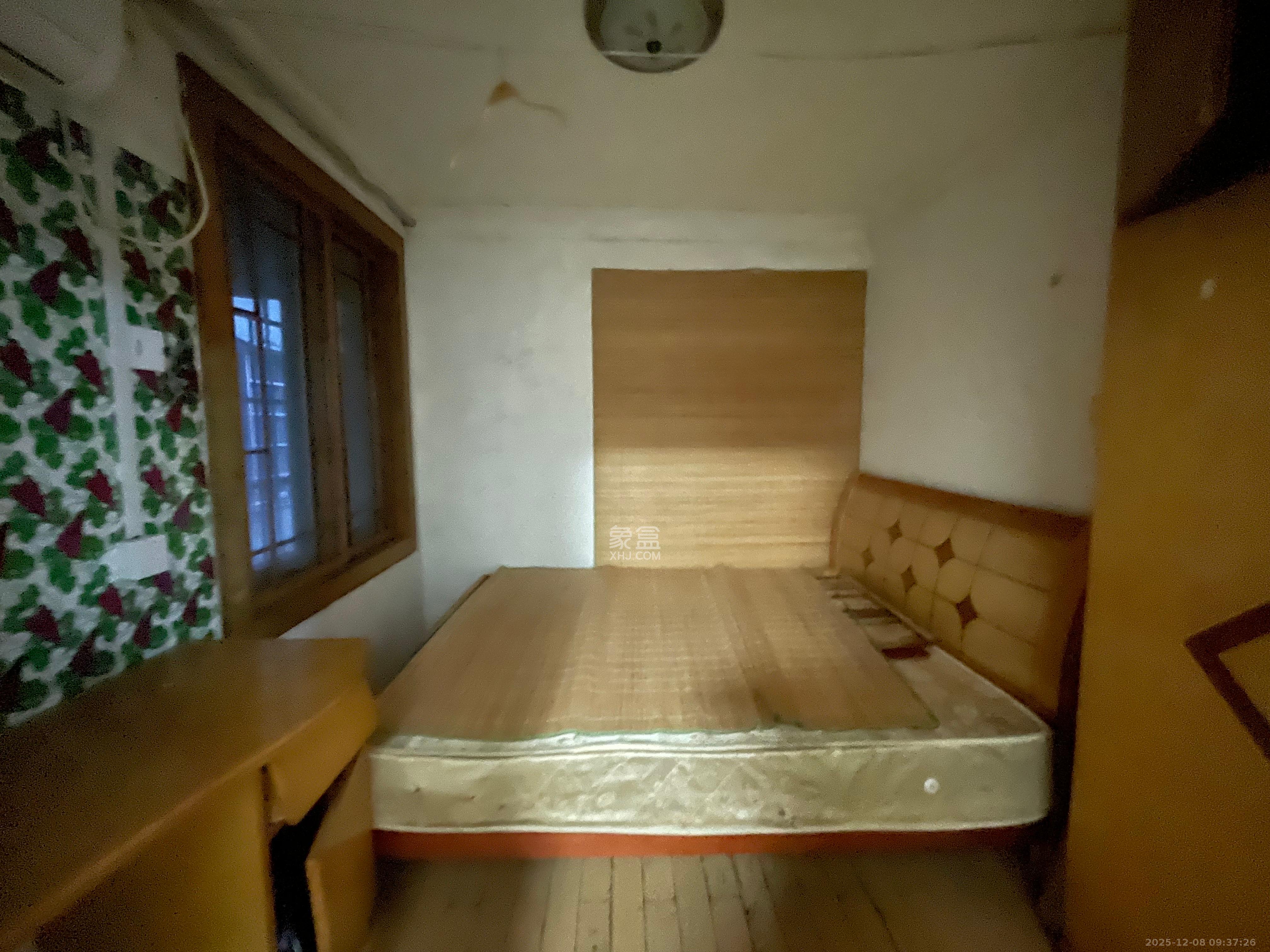 稻田园公寓  1室2厅1卫    2800.0元/月室内图