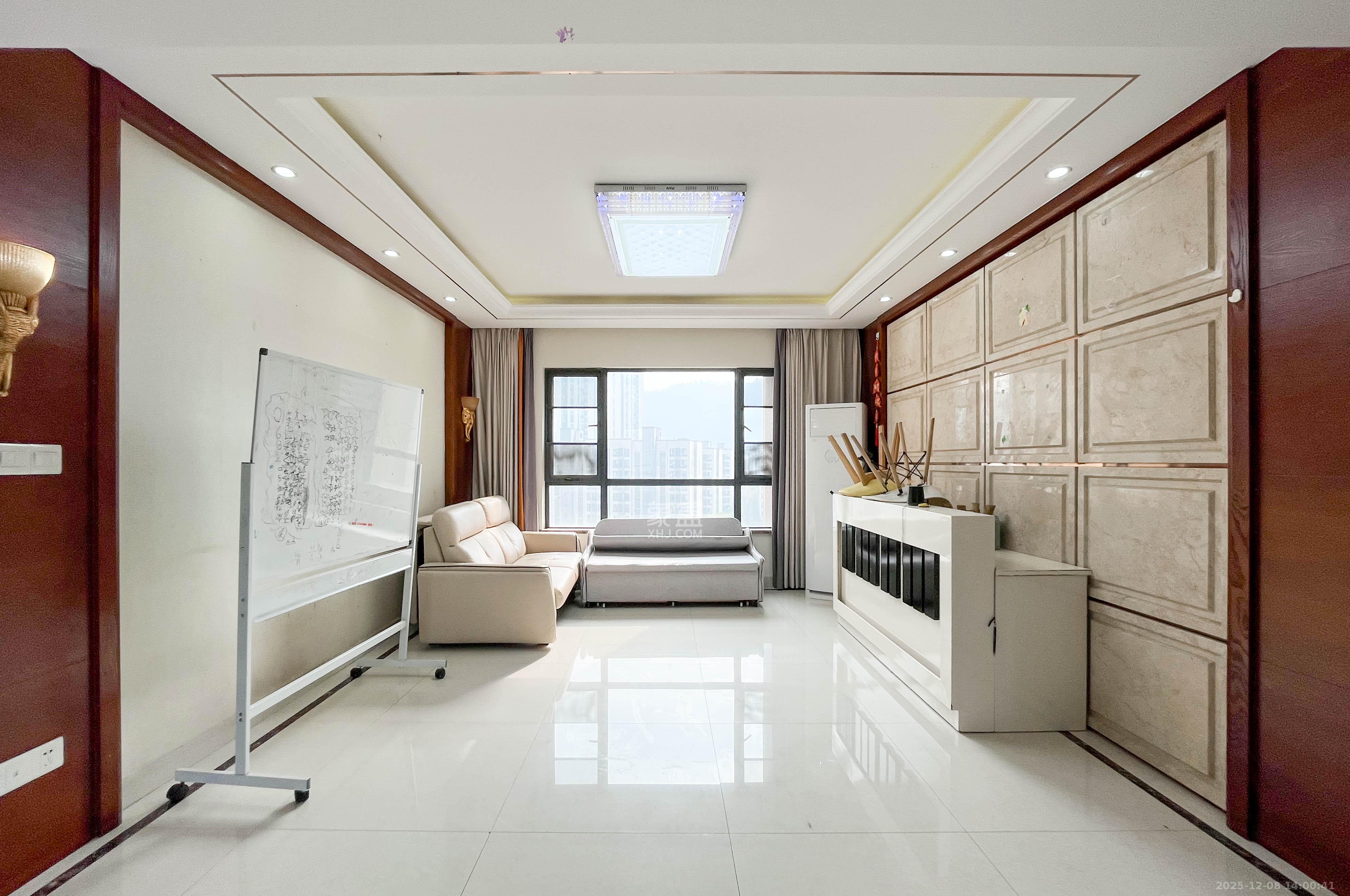 中海梅溪湖壹号  3室2厅2卫    190.0万