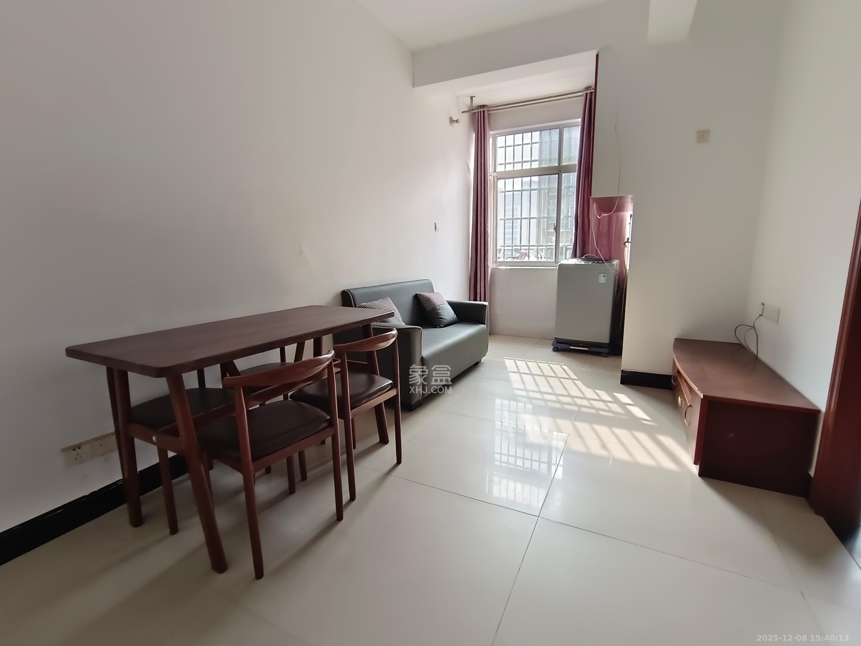 星城新宇月雅苑(月塘小区) 2室1厅1卫 1300.0元/月 星城新宇月雅苑(月塘小区) 2室1厅1卫 1300.0元/月室内图