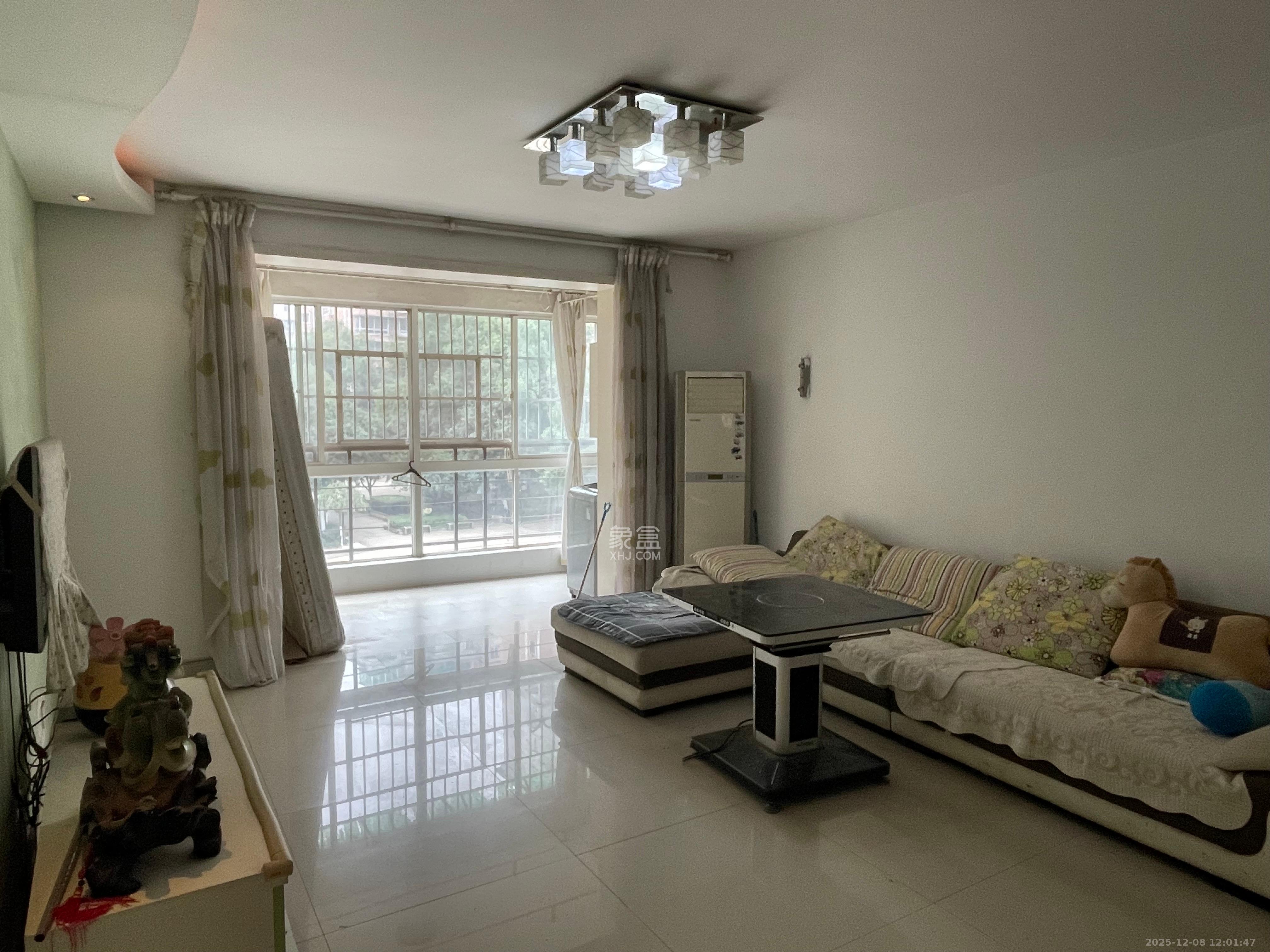 福乐康城 3室2厅2卫 2500.0元/月 福乐康城 3室2厅2卫 2500.0元/月室内图