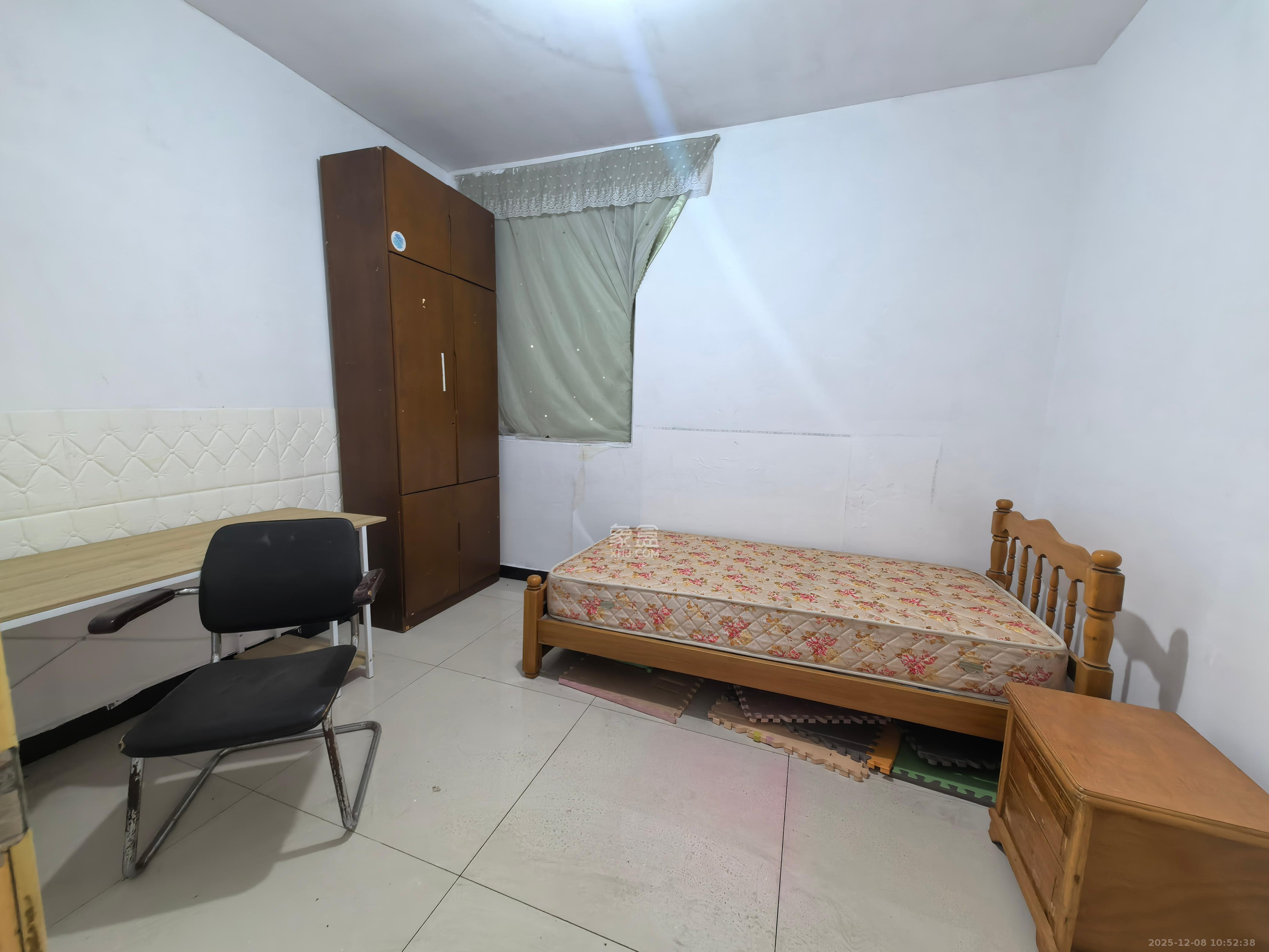 丽星景园 3室2厅1卫 2300.0元/月 丽星景园 3室2厅1卫 2300.0元/月室内图