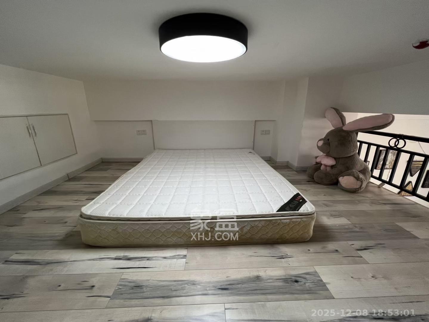 荣悦台  1室1厅1卫    1800.0元/月室内图