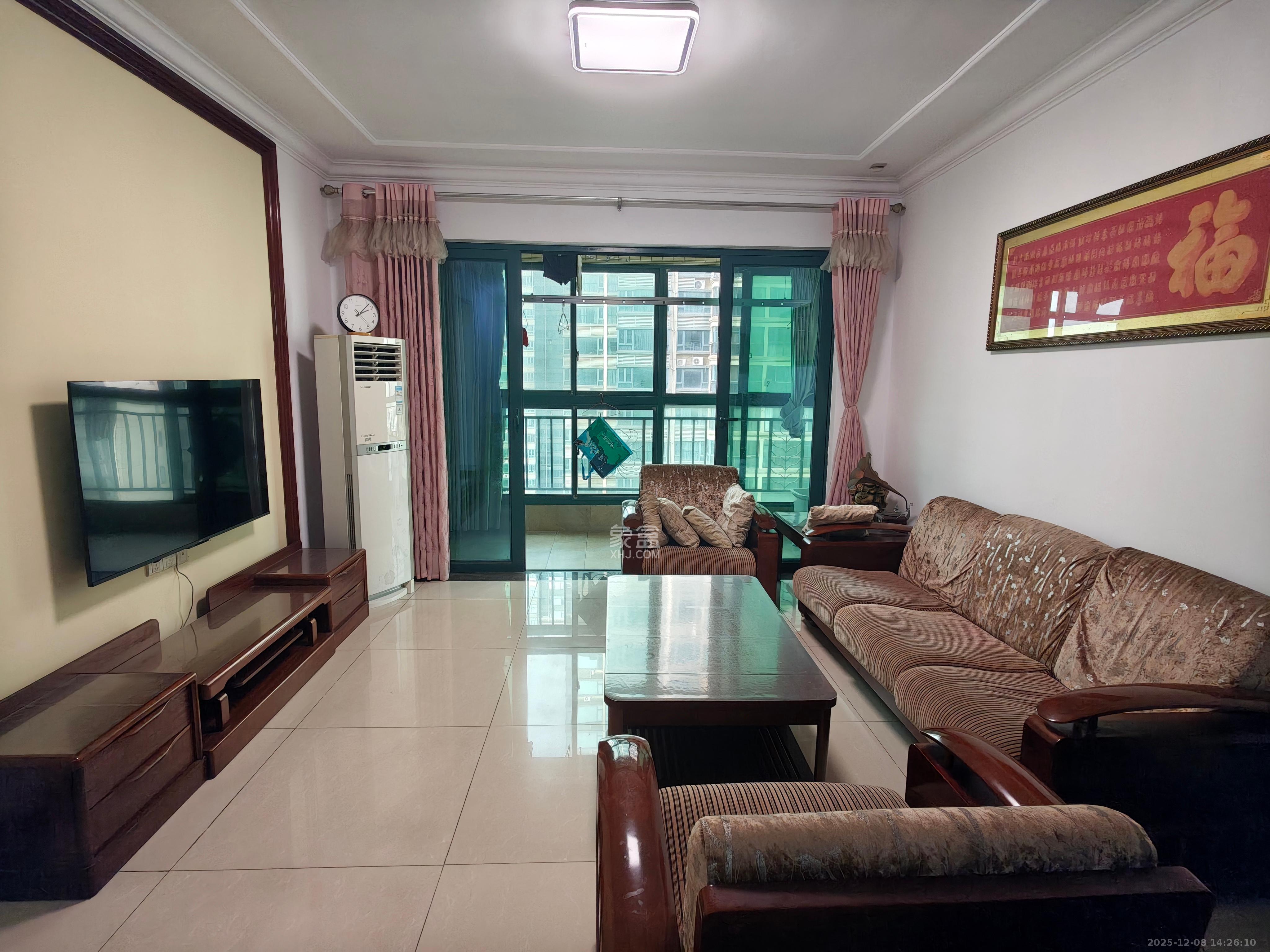 恒大绿洲  3室2厅1卫    2700.0元/月