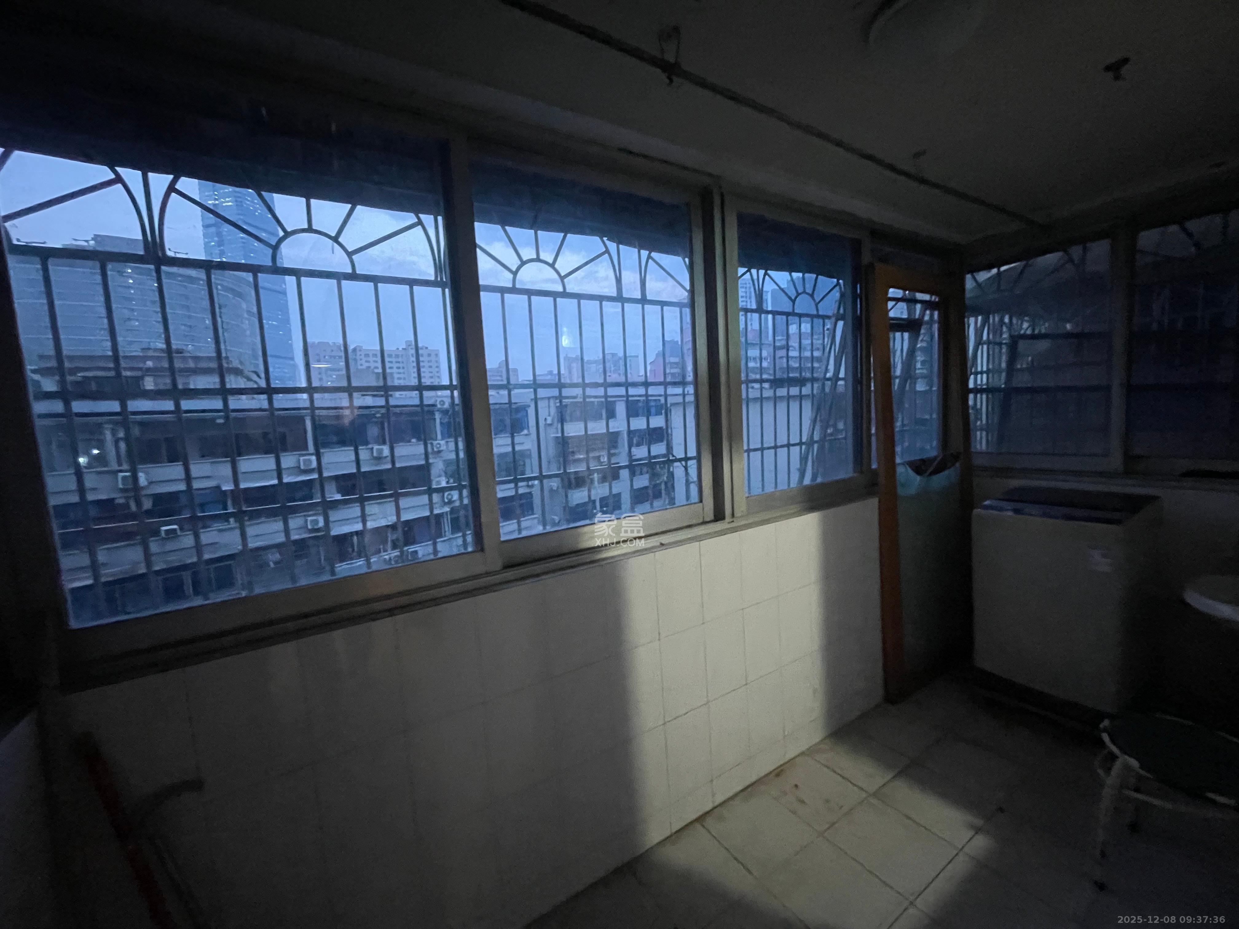 稻田园公寓  1室2厅1卫    2800.0元/月室内图