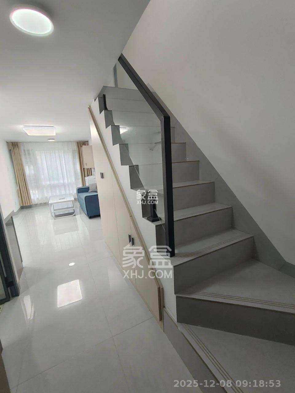 金地铂悦 2室1厅1卫 1700.0元/月 金地铂悦 2室1厅1卫 1700.0元/月室内图