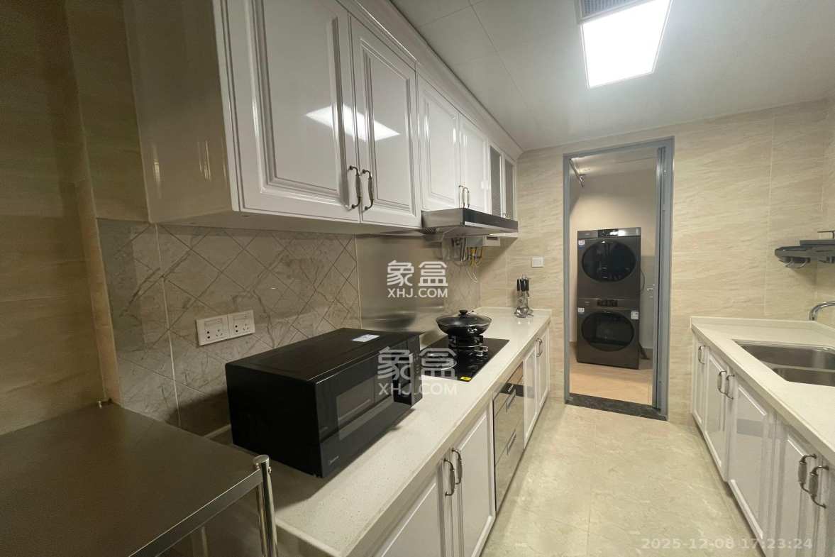 保利天禧C区 4室2厅2卫 13500.0元/月 保利天禧C区 4室2厅2卫 13500.0元/月室内图