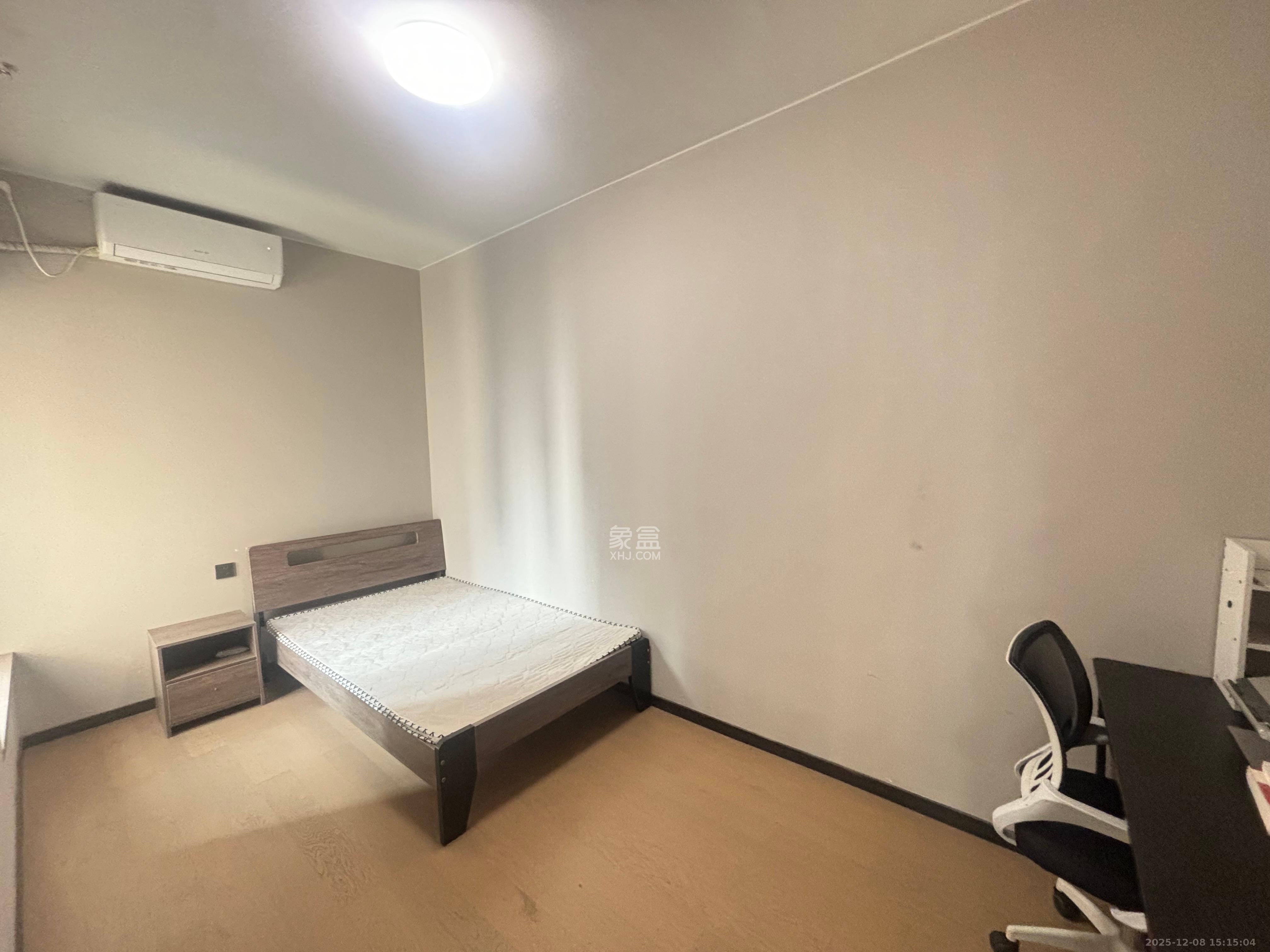 时代梅溪领峰  3室2厅2卫    3200.0元/月室内图