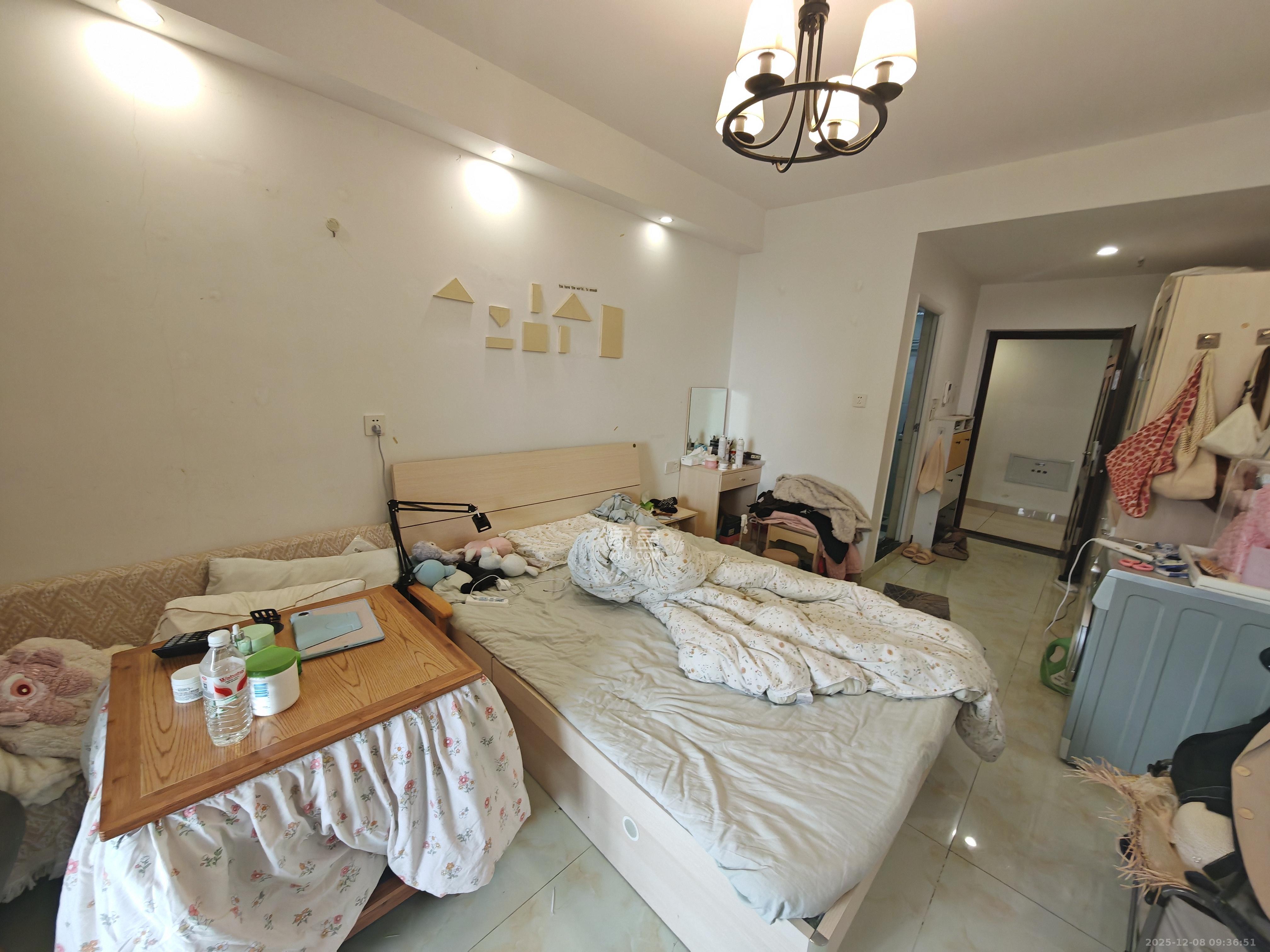 欧亚达国际广场  1室1厅1卫    1300.0元/月